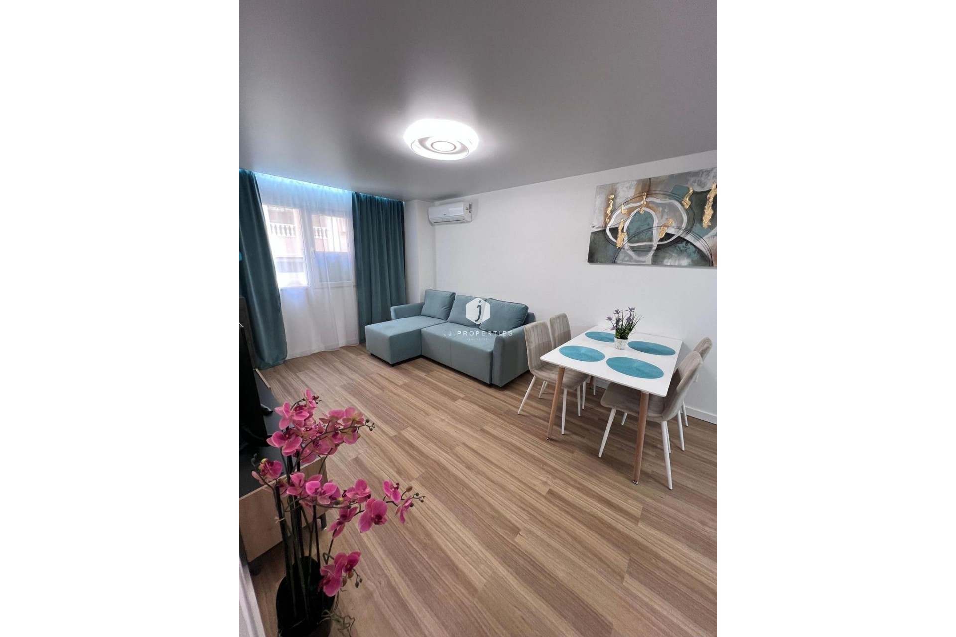D'occasion - Appartement -
Torrevieja - Estacion de autobuses