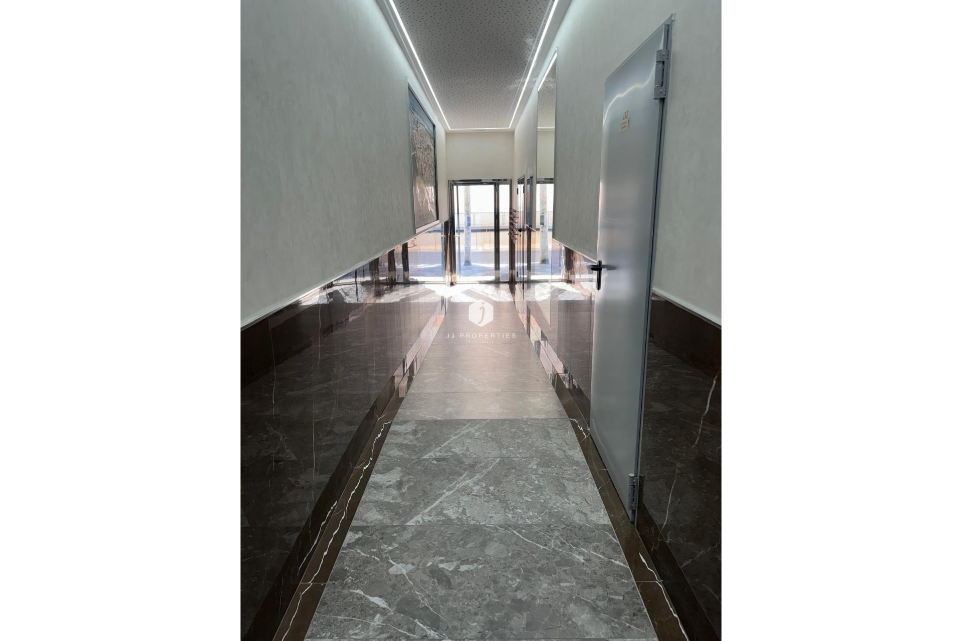 D'occasion - Appartement -
Torrevieja - Estacion de autobuses