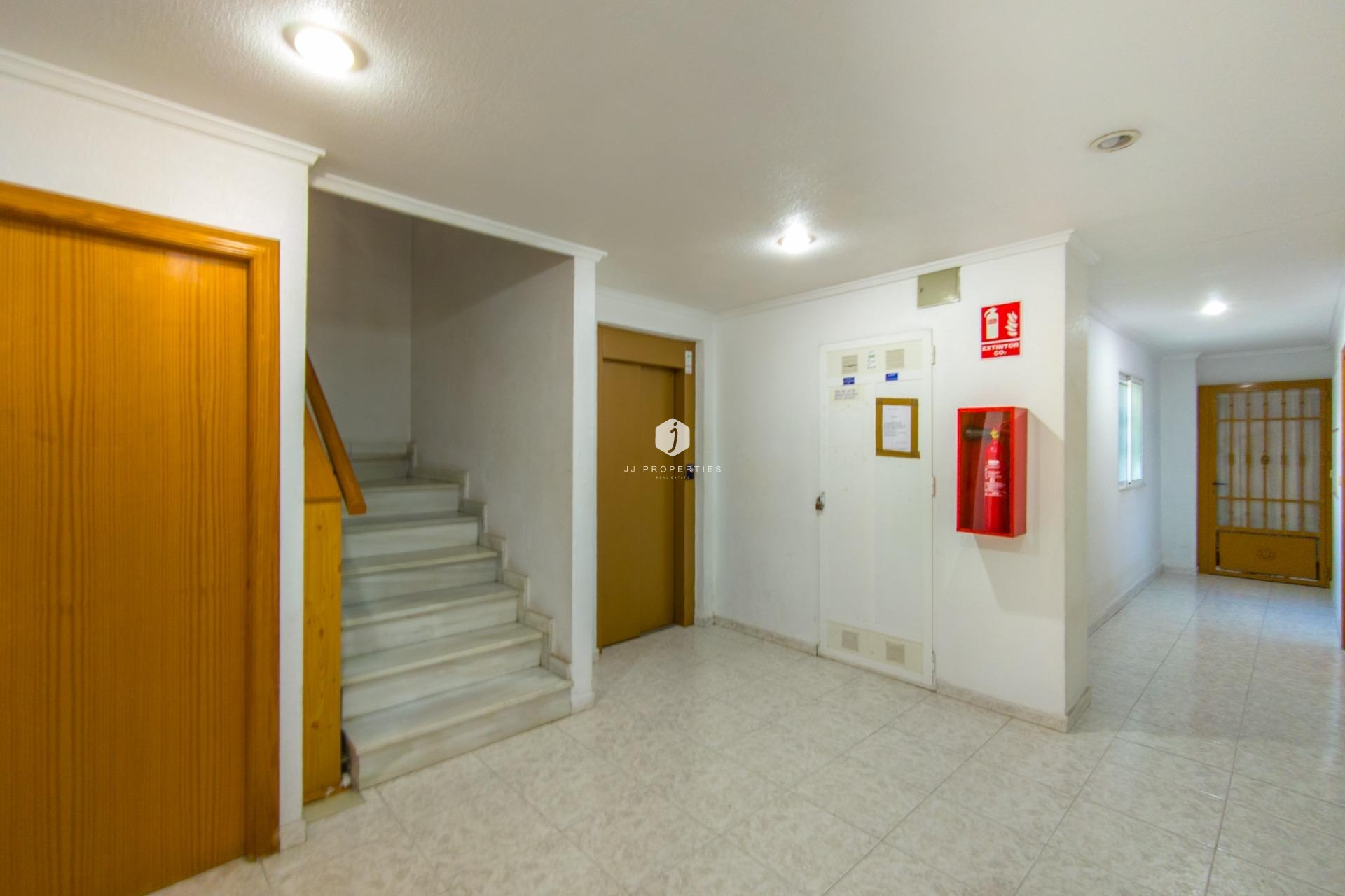 D'occasion - Appartement -
Torrevieja - Estacion de autobuses