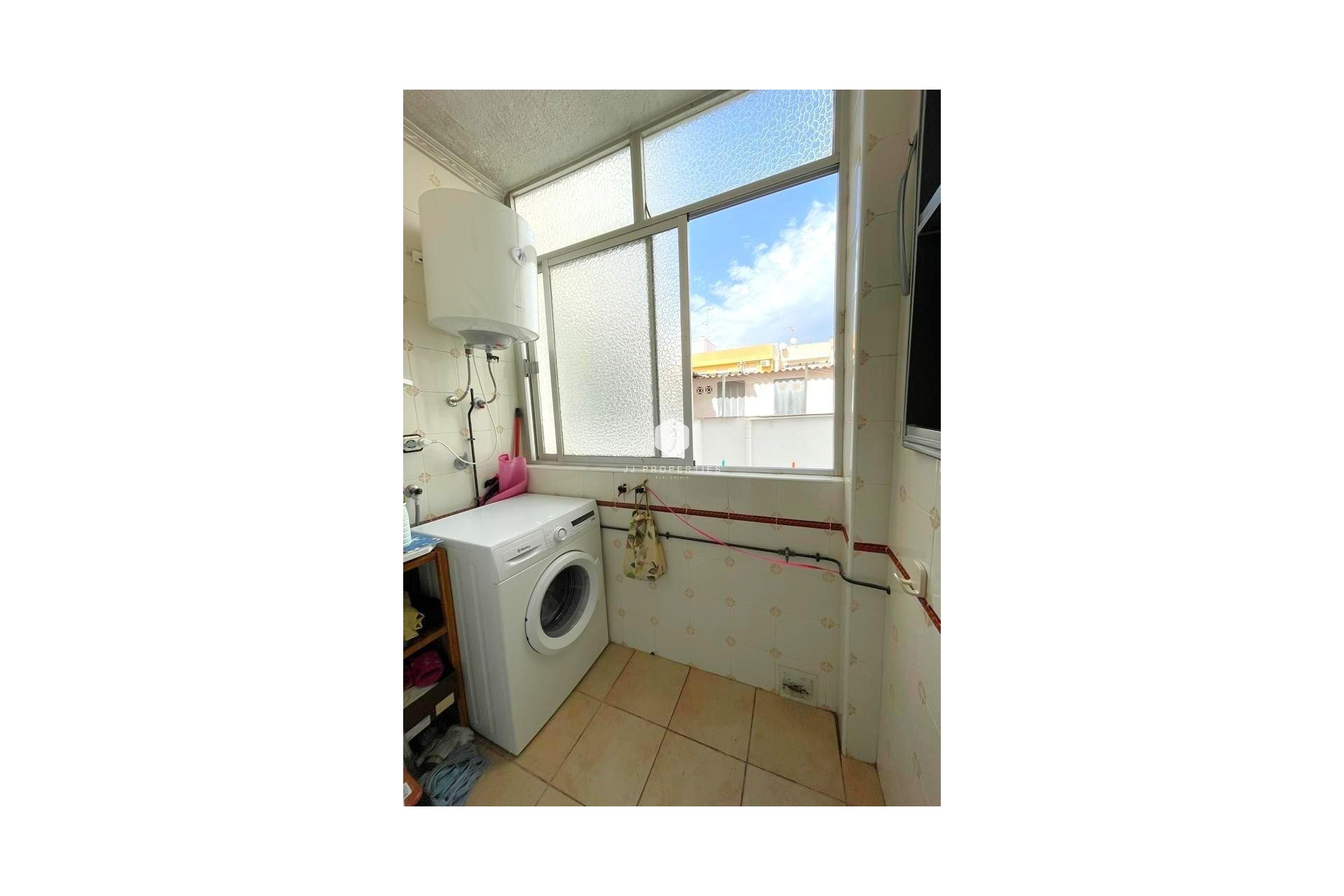 D'occasion - Appartement -
Torrevieja - Estacion de autobuses