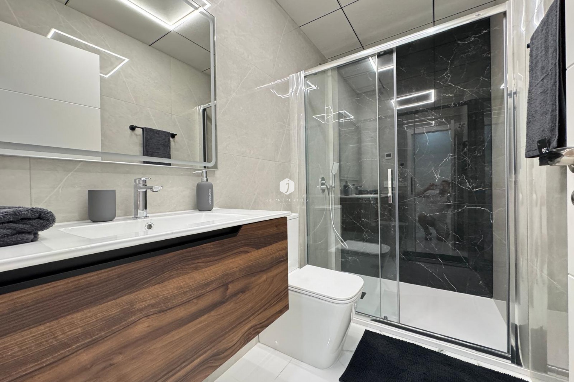 D'occasion - Appartement -
Torrevieja - Estacion de autobuses