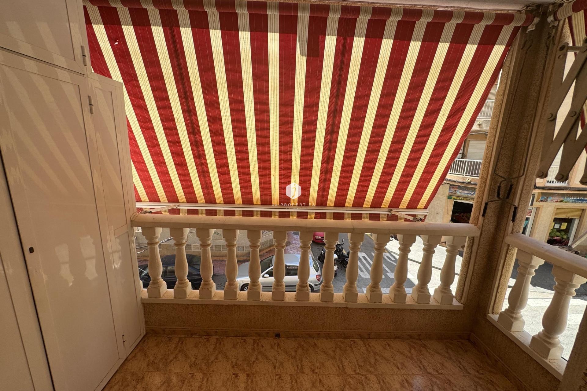 D'occasion - Appartement -
Torrevieja - Habaneras