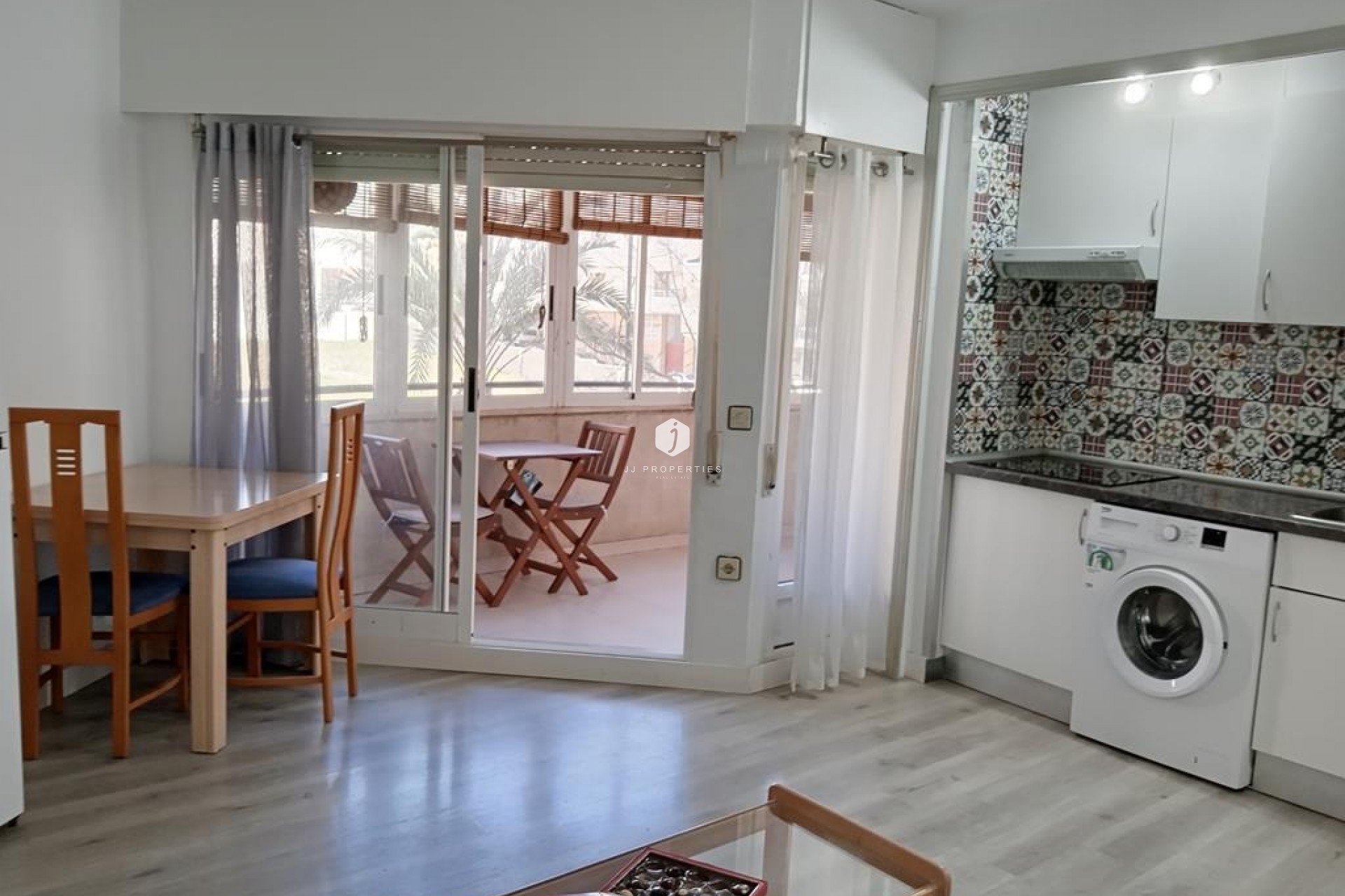 D'occasion - Appartement -
Torrevieja - Habaneras