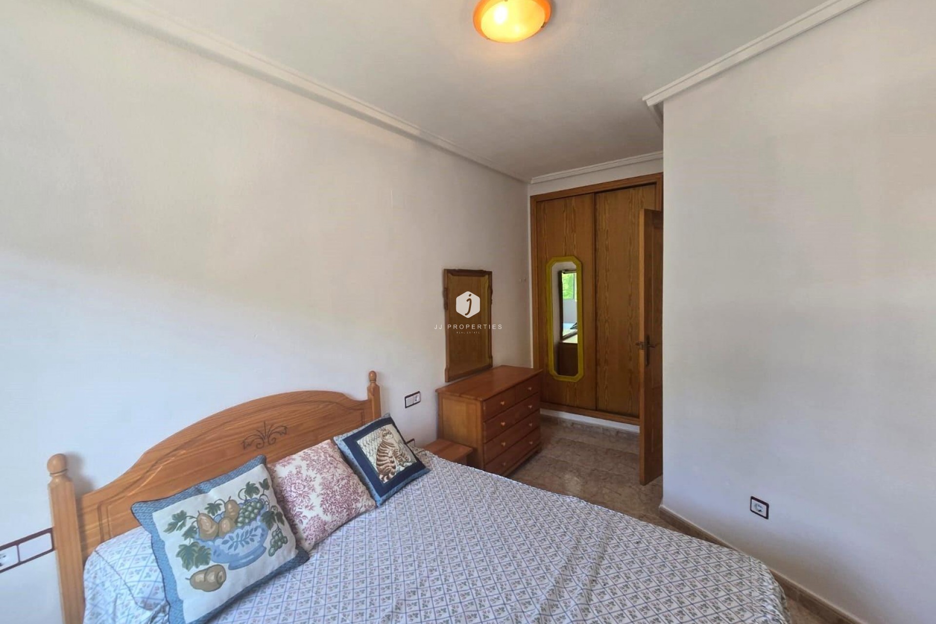 D'occasion - Appartement -
Torrevieja - Habaneras