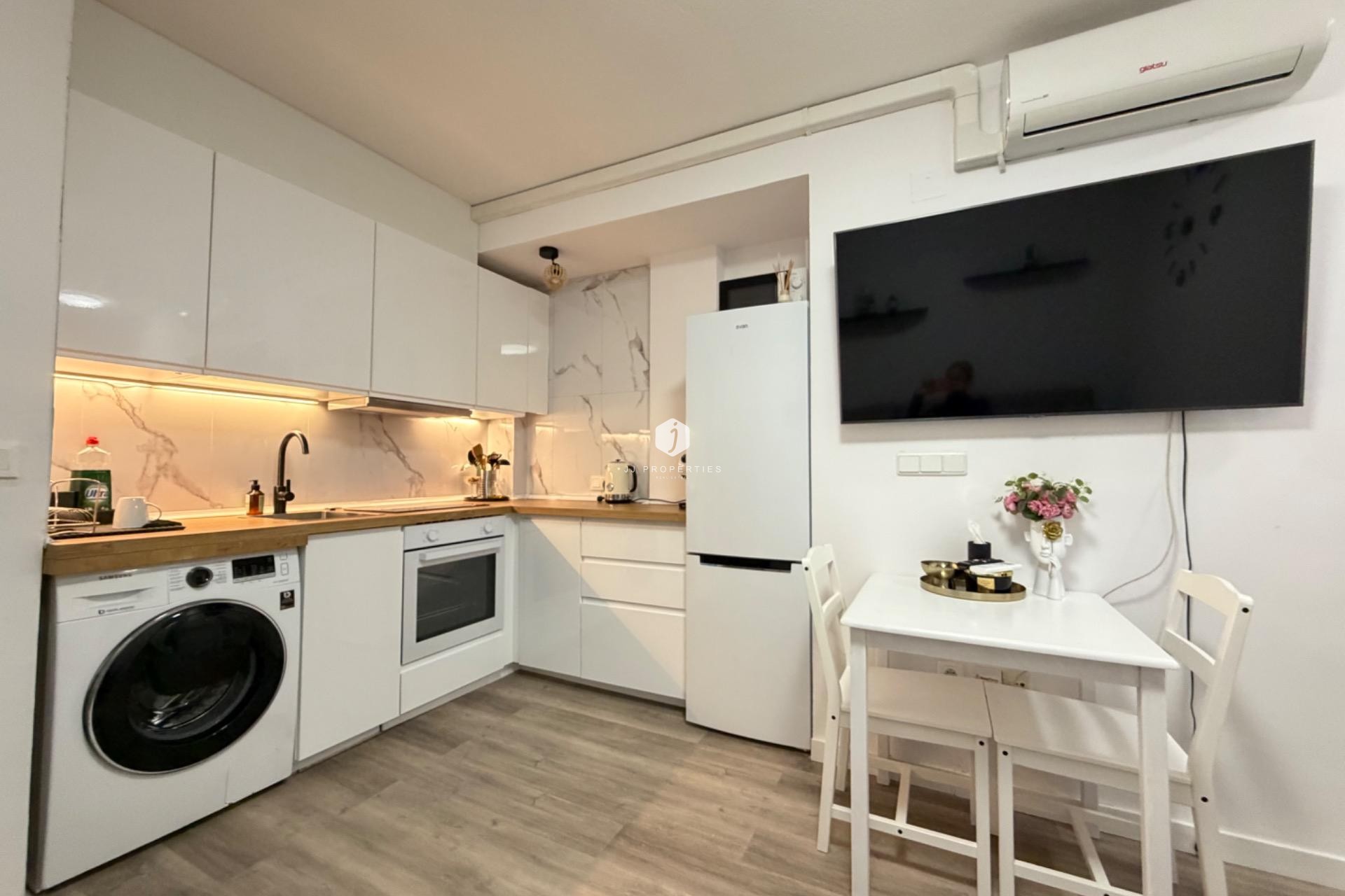 D'occasion - Appartement -
Torrevieja - La Mata Pueblo