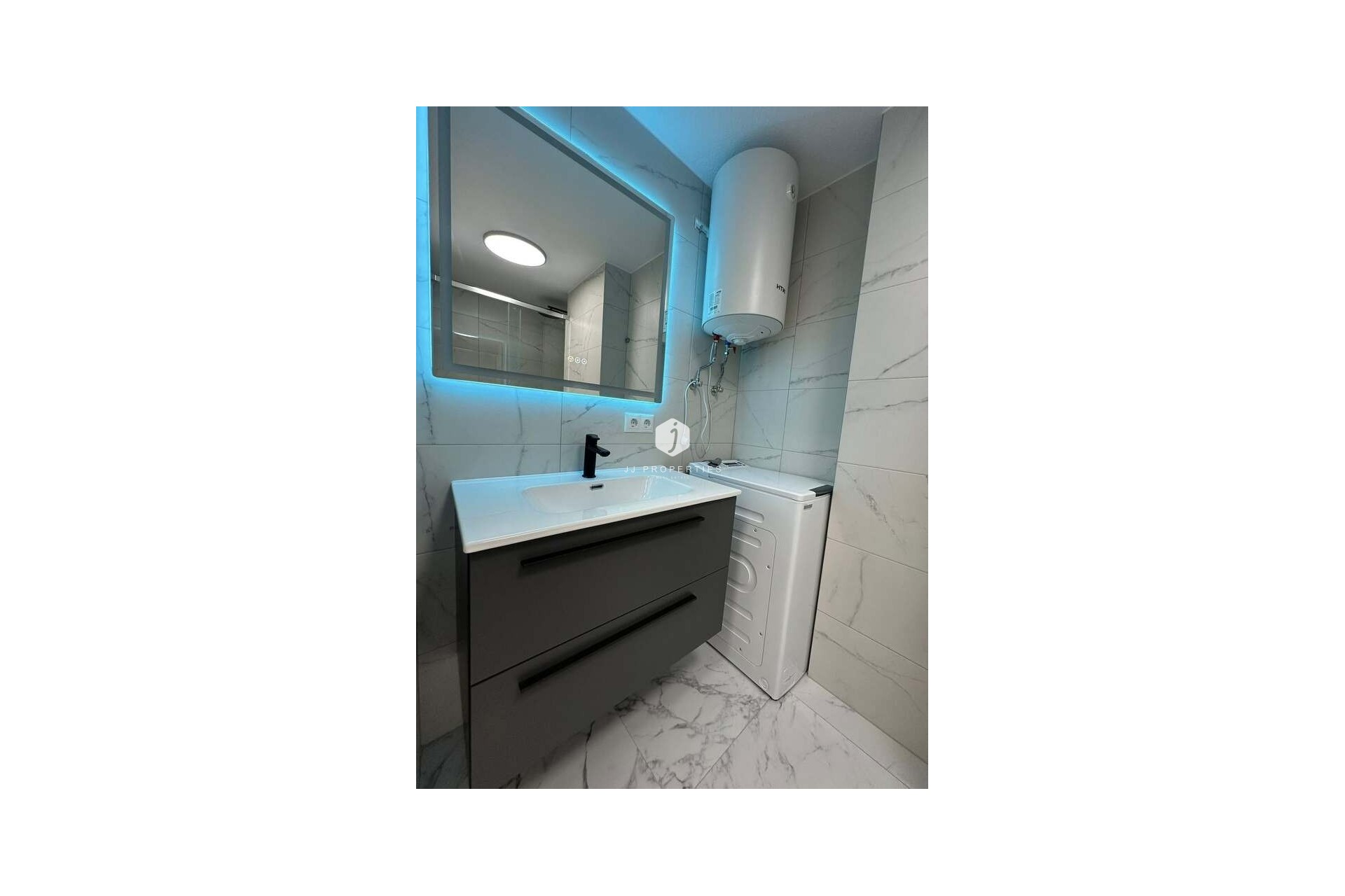 D'occasion - Appartement -
Torrevieja - La veleta