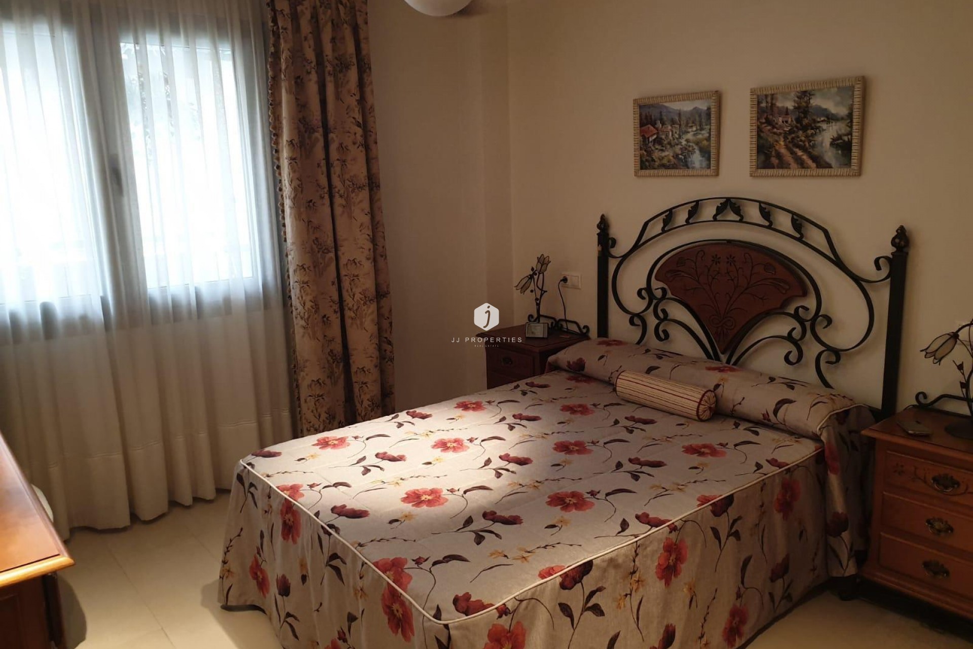 D'occasion - Appartement -
Torrevieja - Las Piscinas Naturales