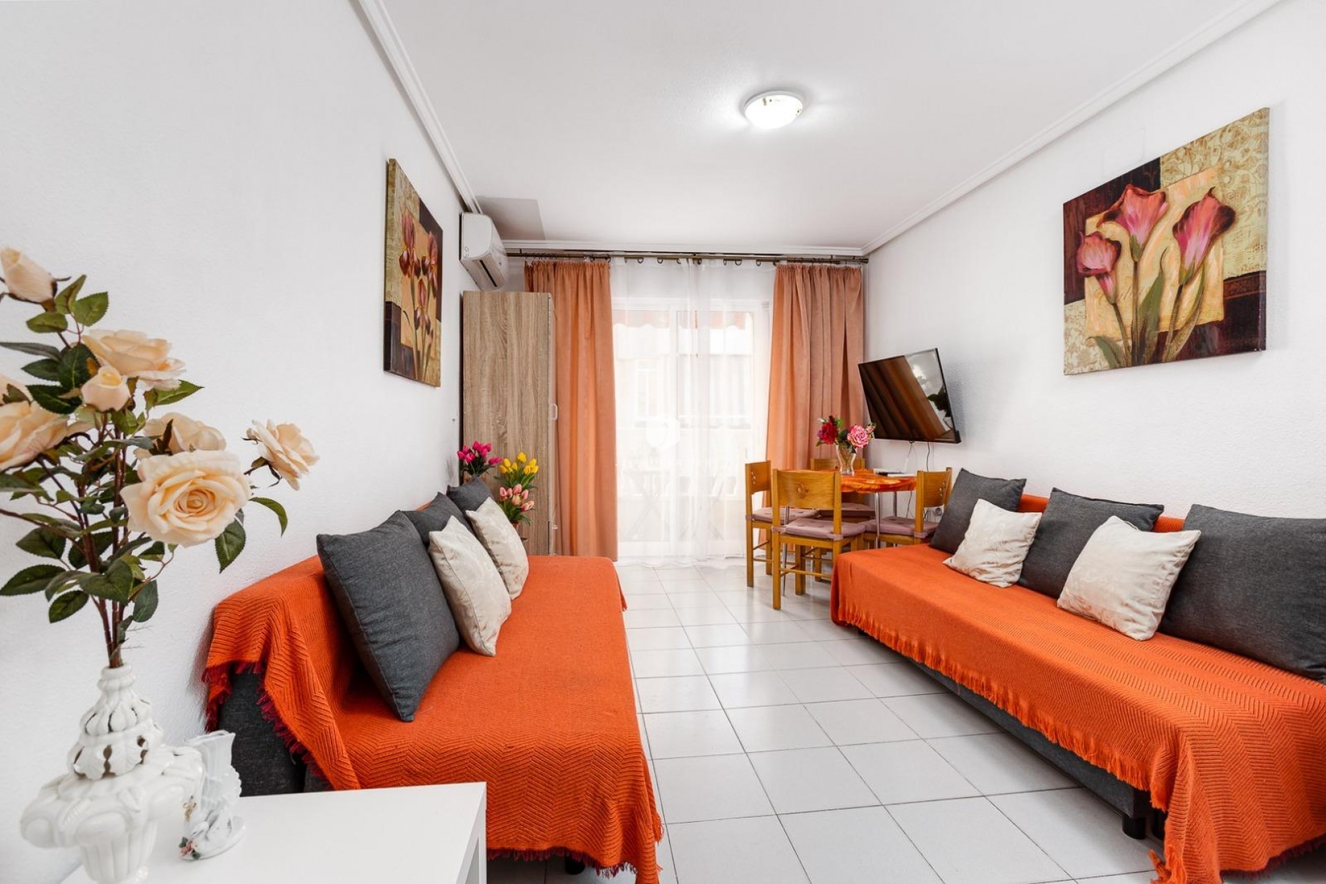 D'occasion - Appartement -
Torrevieja - Las Piscinas Naturales