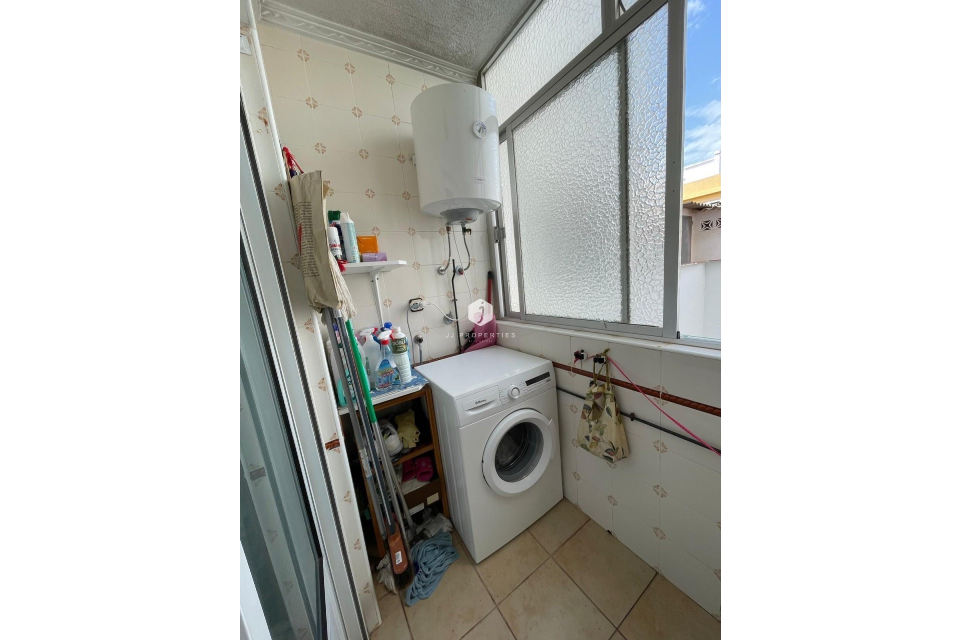 D'occasion - Appartement -
Torrevieja - Las Piscinas Naturales