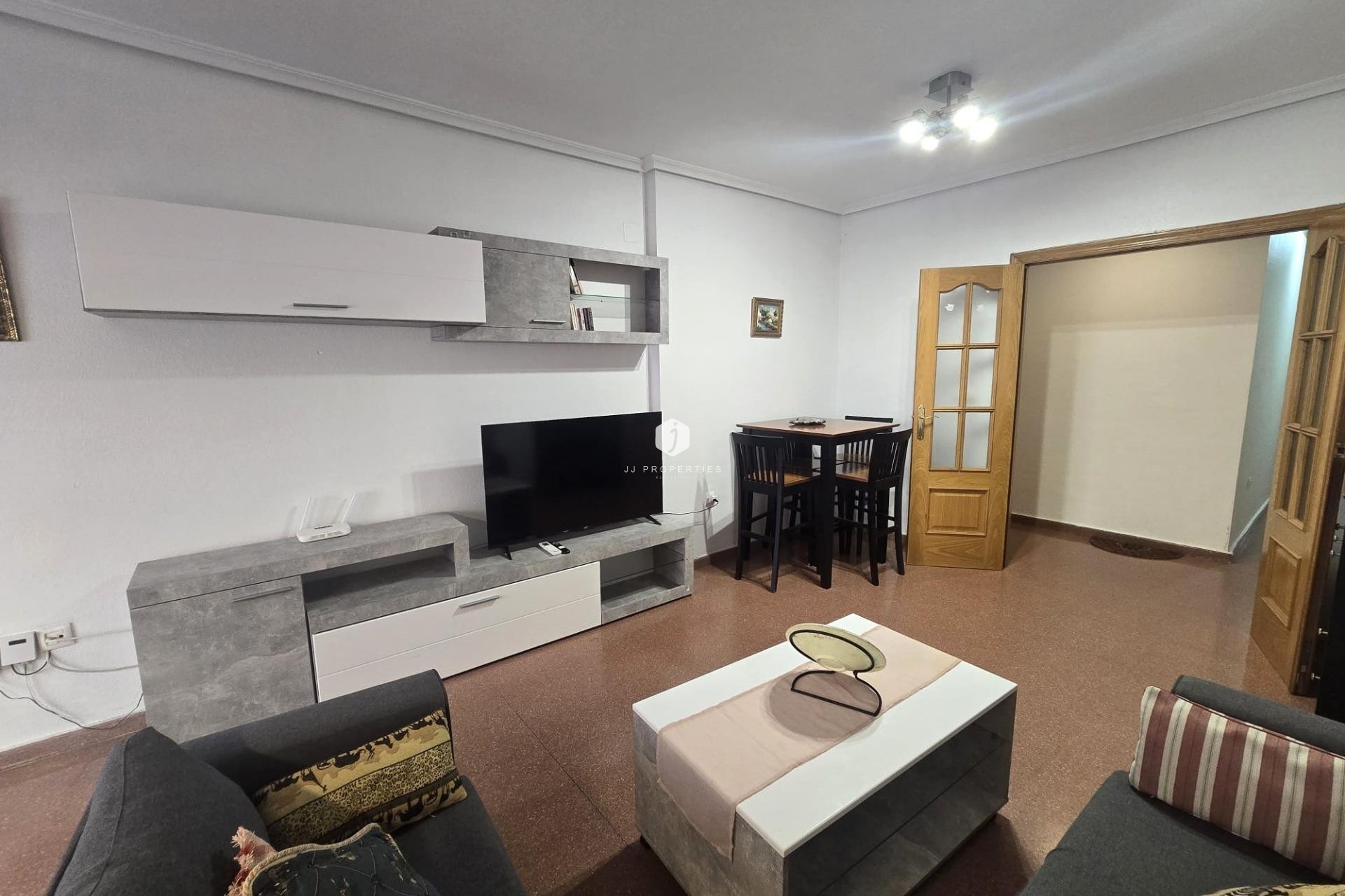 D'occasion - Appartement -
Torrevieja - Las Piscinas Naturales