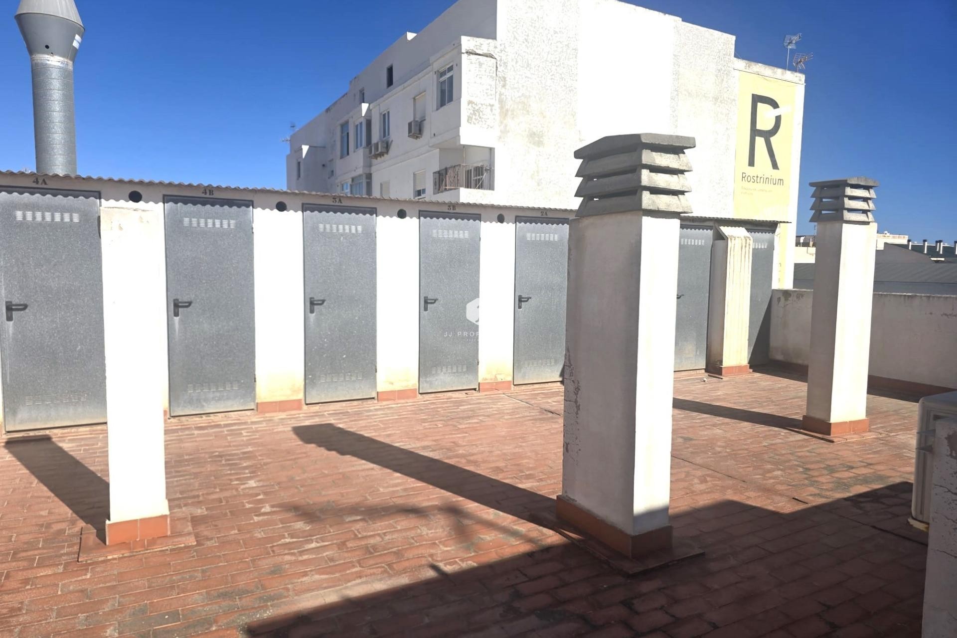 D'occasion - Appartement -
Torrevieja - Las Piscinas Naturales