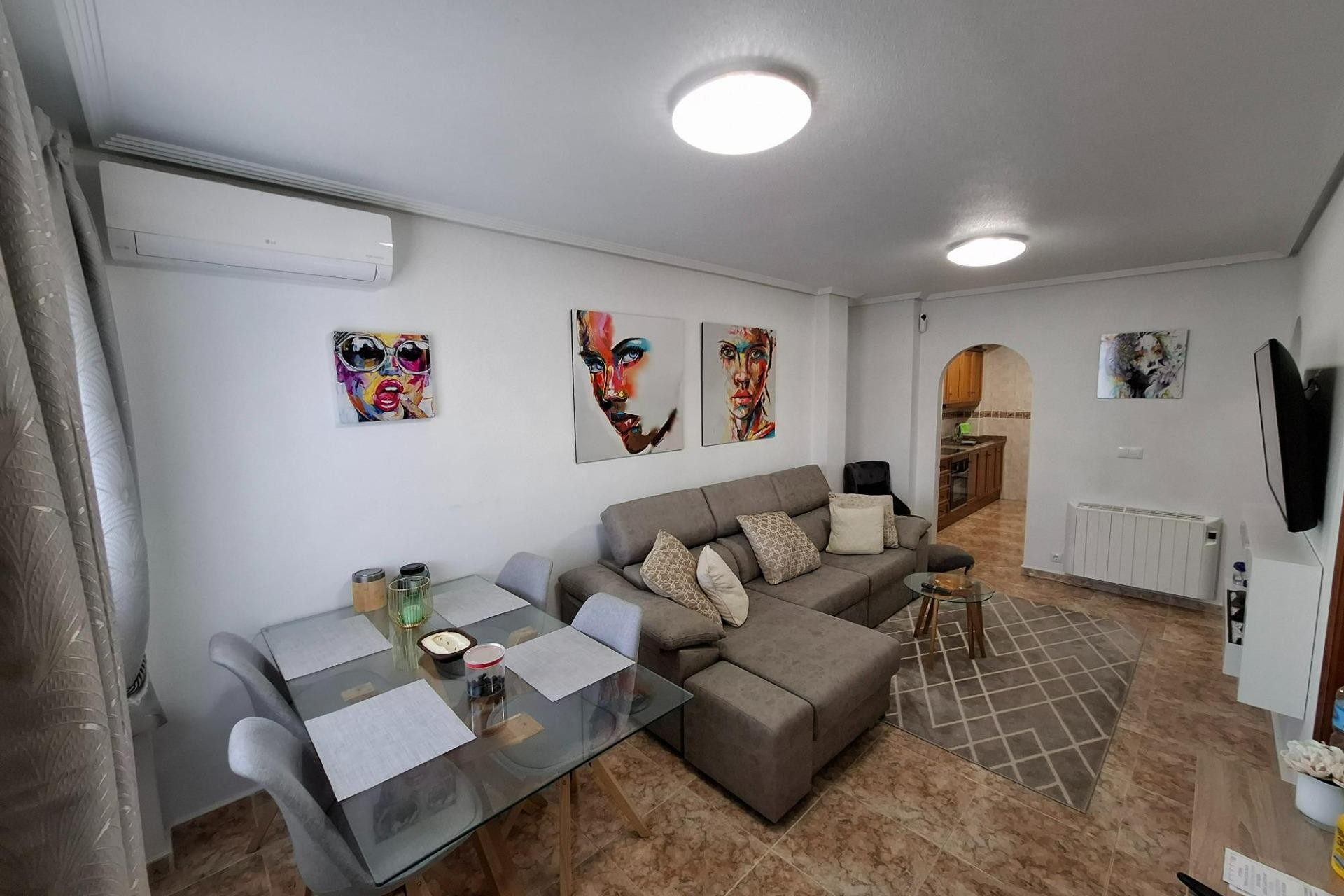 D'occasion - Appartement -
Torrevieja - Los altos