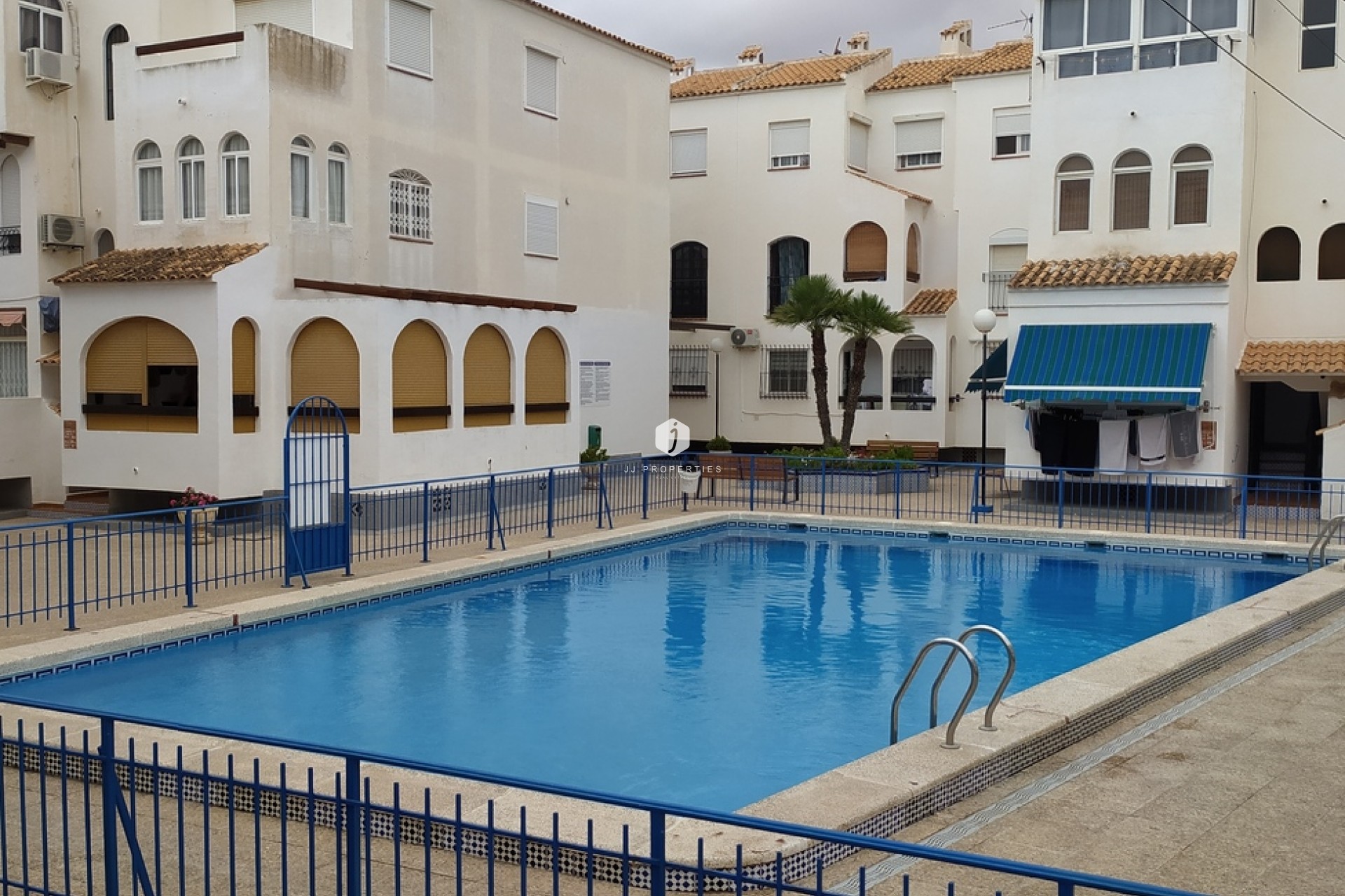 D'occasion - Appartement -
Torrevieja - LOS NAUFRAGOS PLAYA