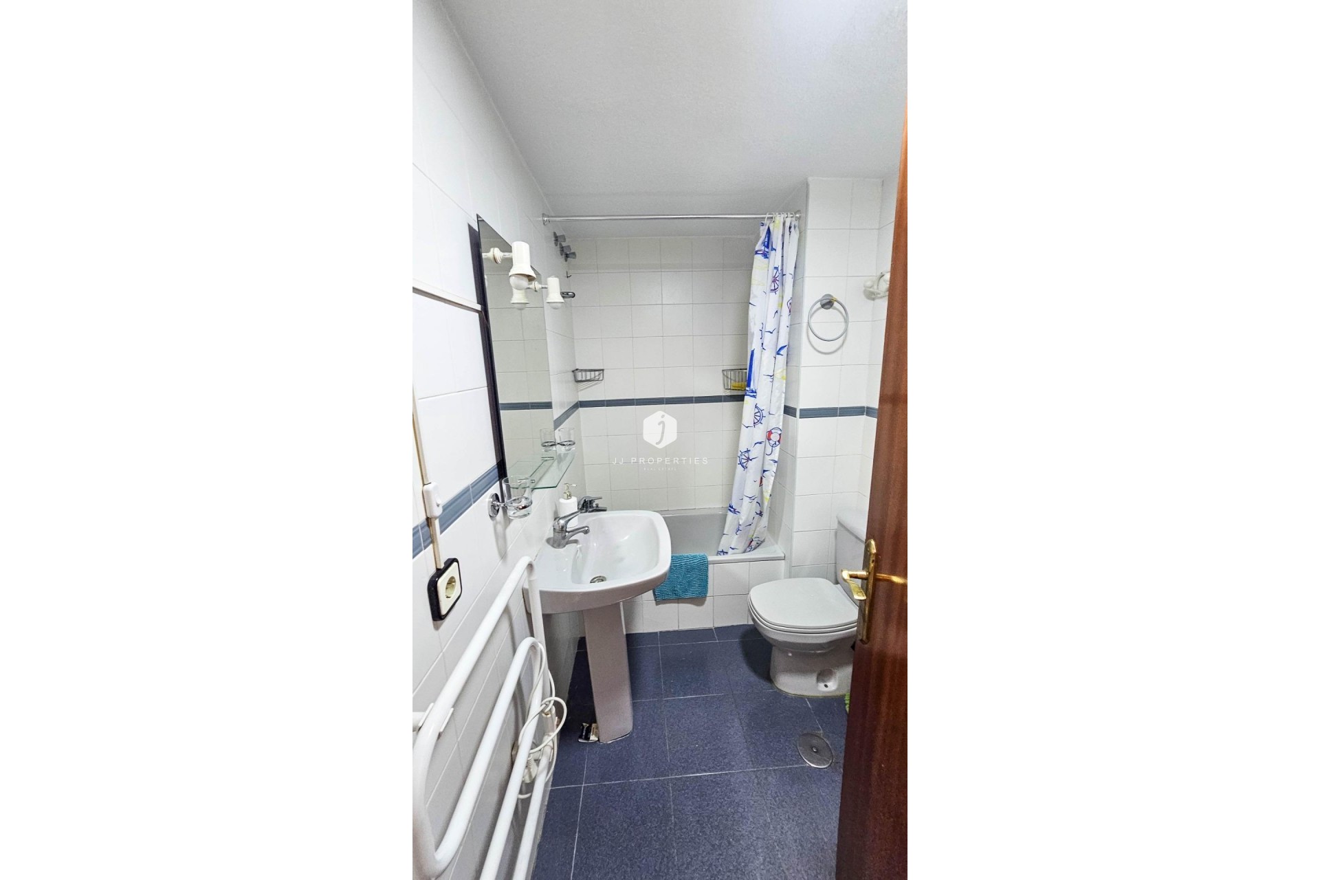 D'occasion - Appartement -
Torrevieja - PARQUE DE LAS NACIONES