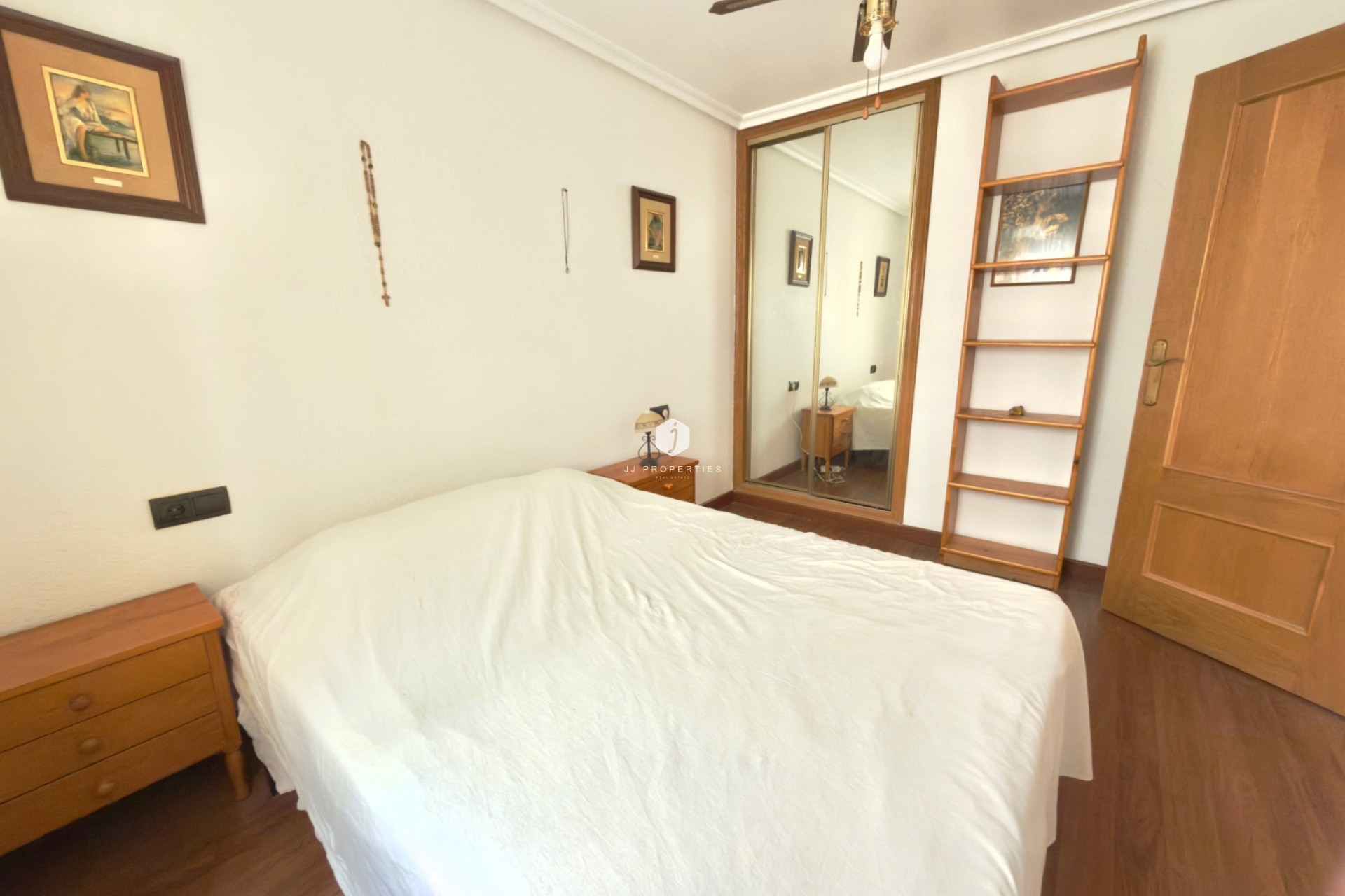 D'occasion - Appartement -
Torrevieja - Parque las naciones