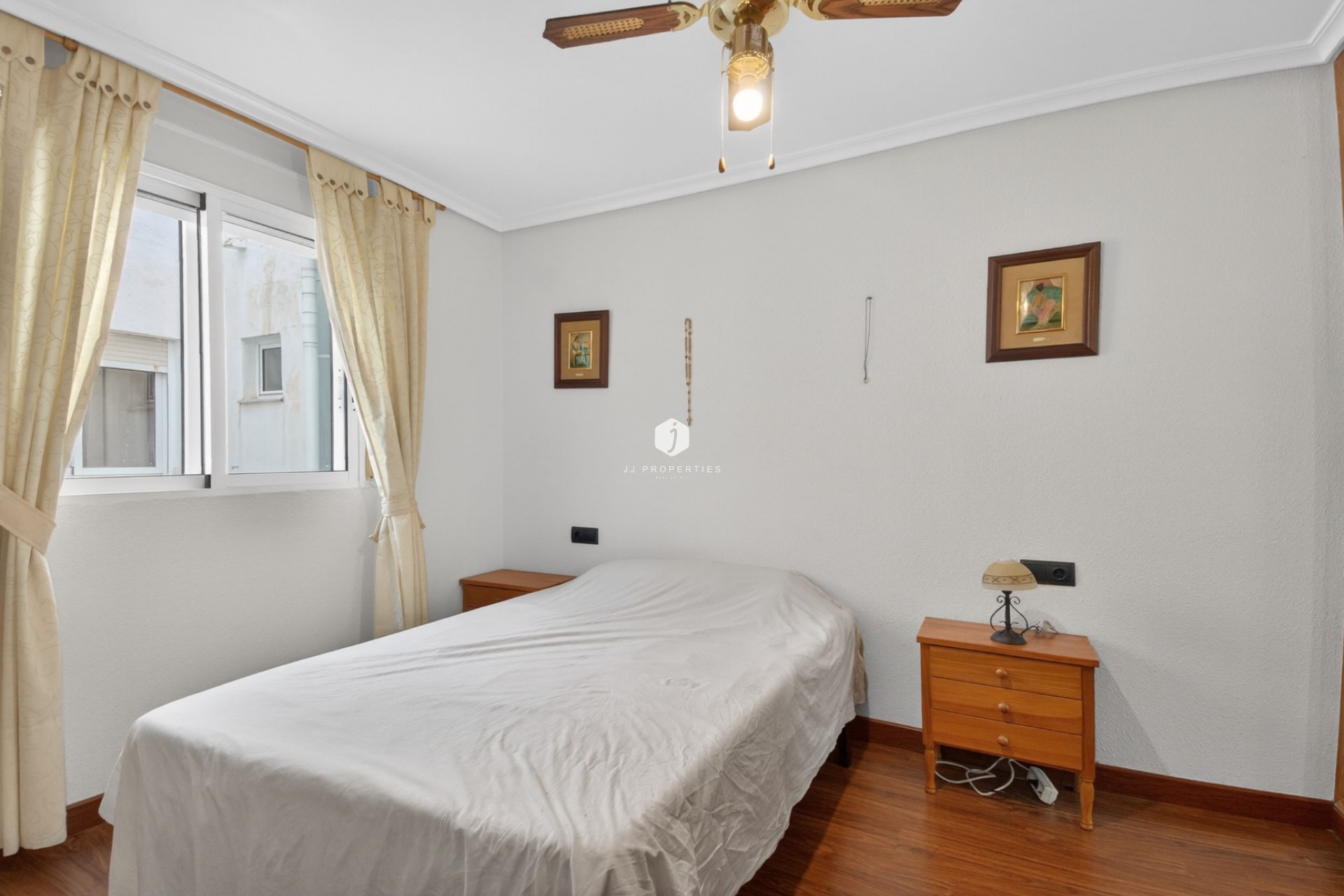 D'occasion - Appartement -
Torrevieja - Parque las naciones