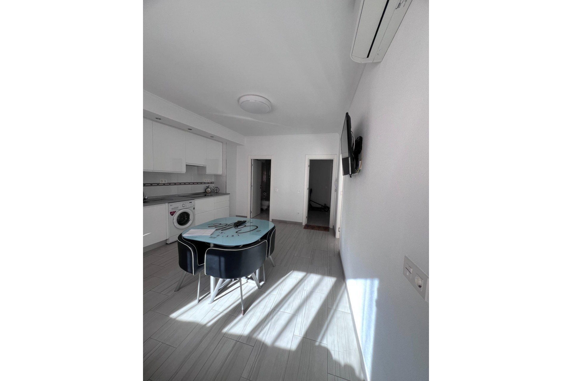 D'occasion - Appartement -
Torrevieja - Paseo maritimo