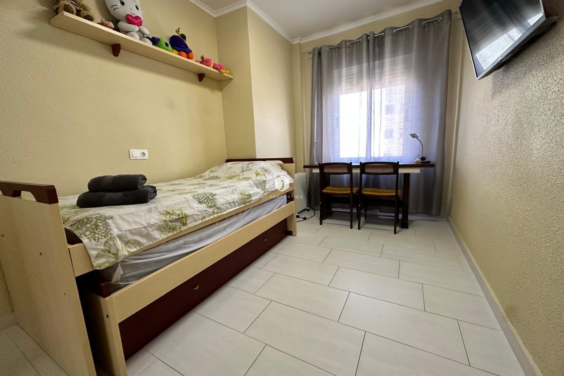 D'occasion - Appartement -
Torrevieja - Paseo maritimo