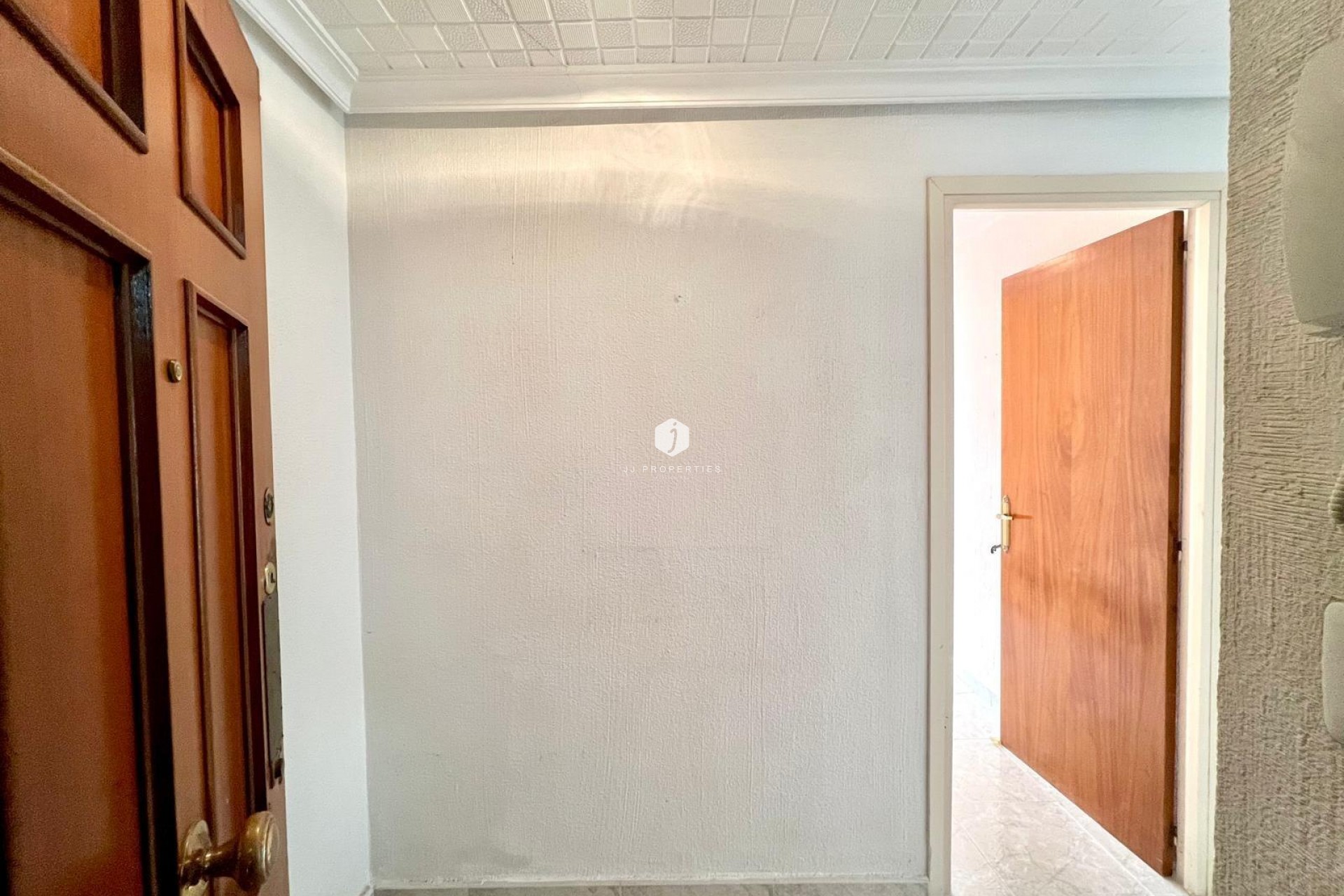 D'occasion - Appartement -
Torrevieja - Paseo maritimo