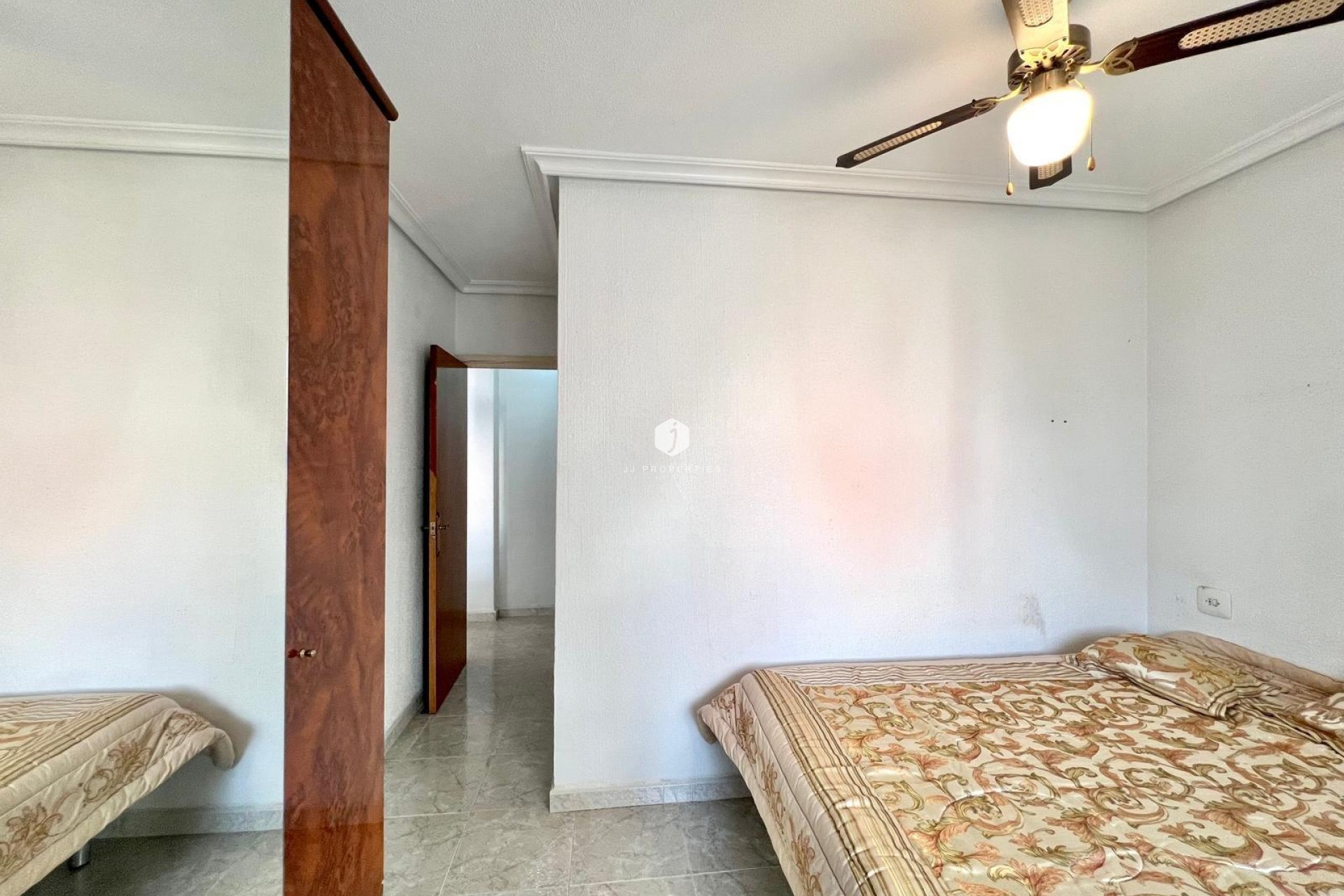 D'occasion - Appartement -
Torrevieja - Paseo maritimo