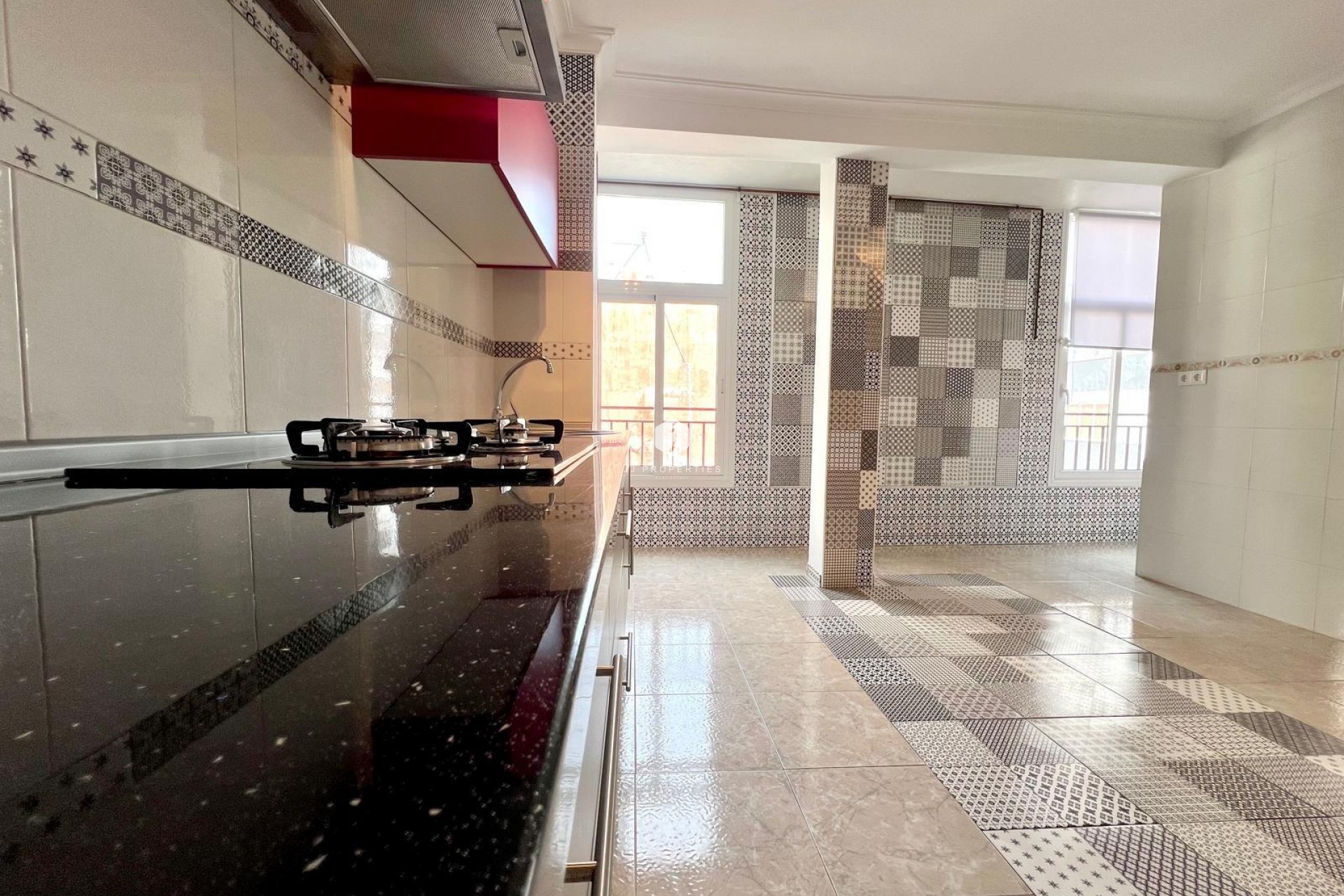 D'occasion - Appartement -
Torrevieja - Paseo maritimo