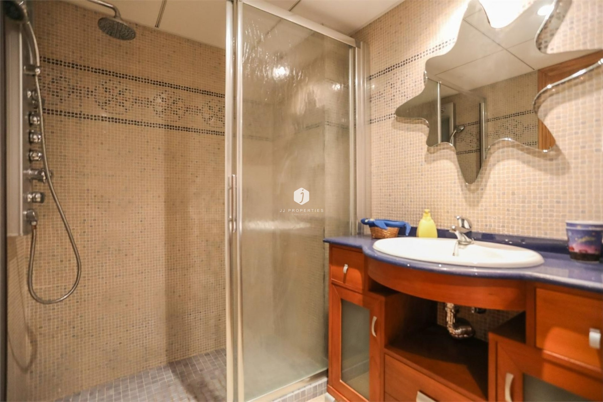 D'occasion - Appartement -
Torrevieja - Playa de los locos