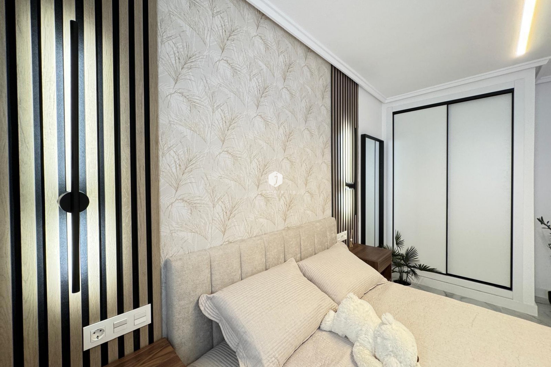 D'occasion - Appartement -
Torrevieja - Playa de los Locos