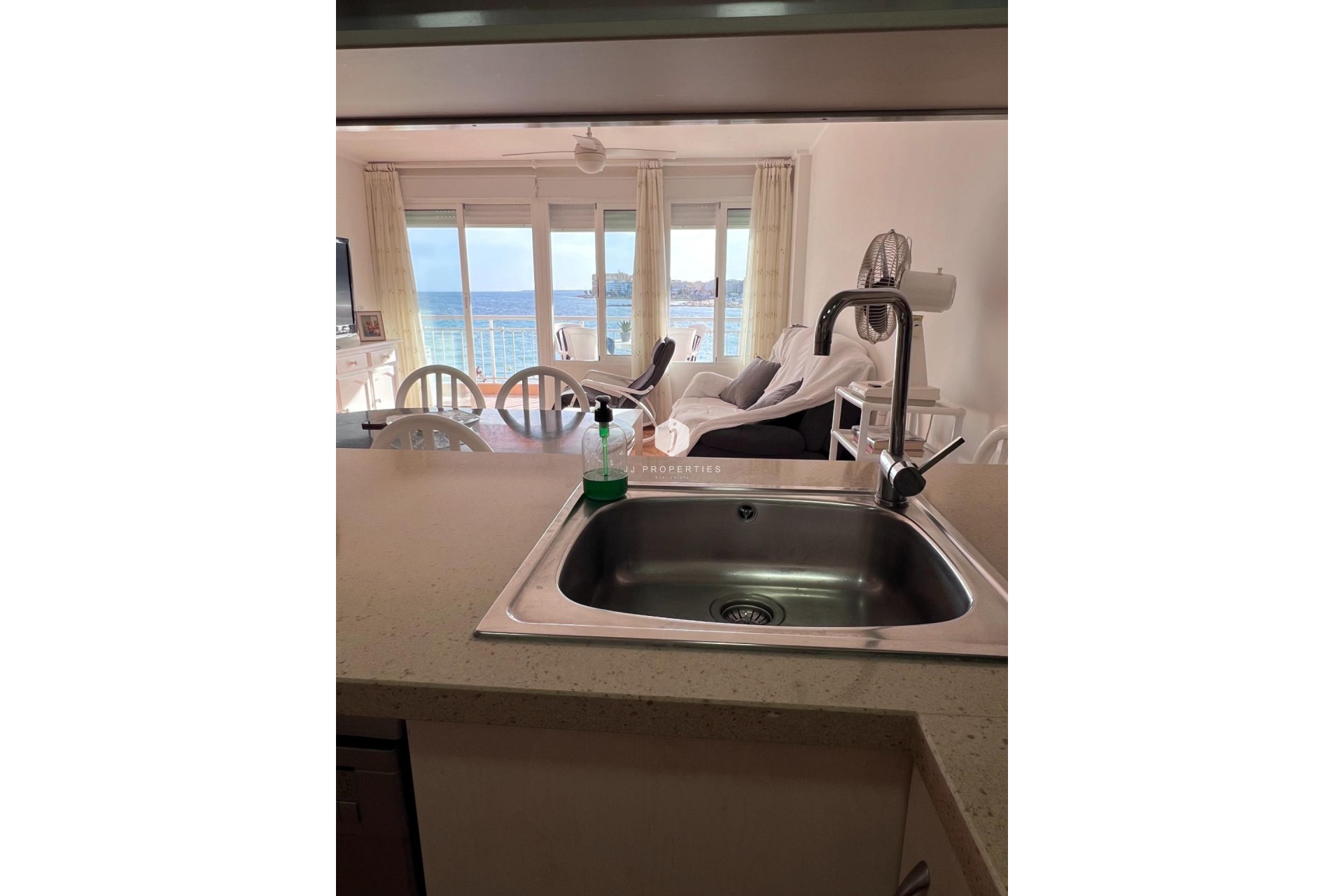 D'occasion - Appartement -
Torrevieja - Playa de los Locos