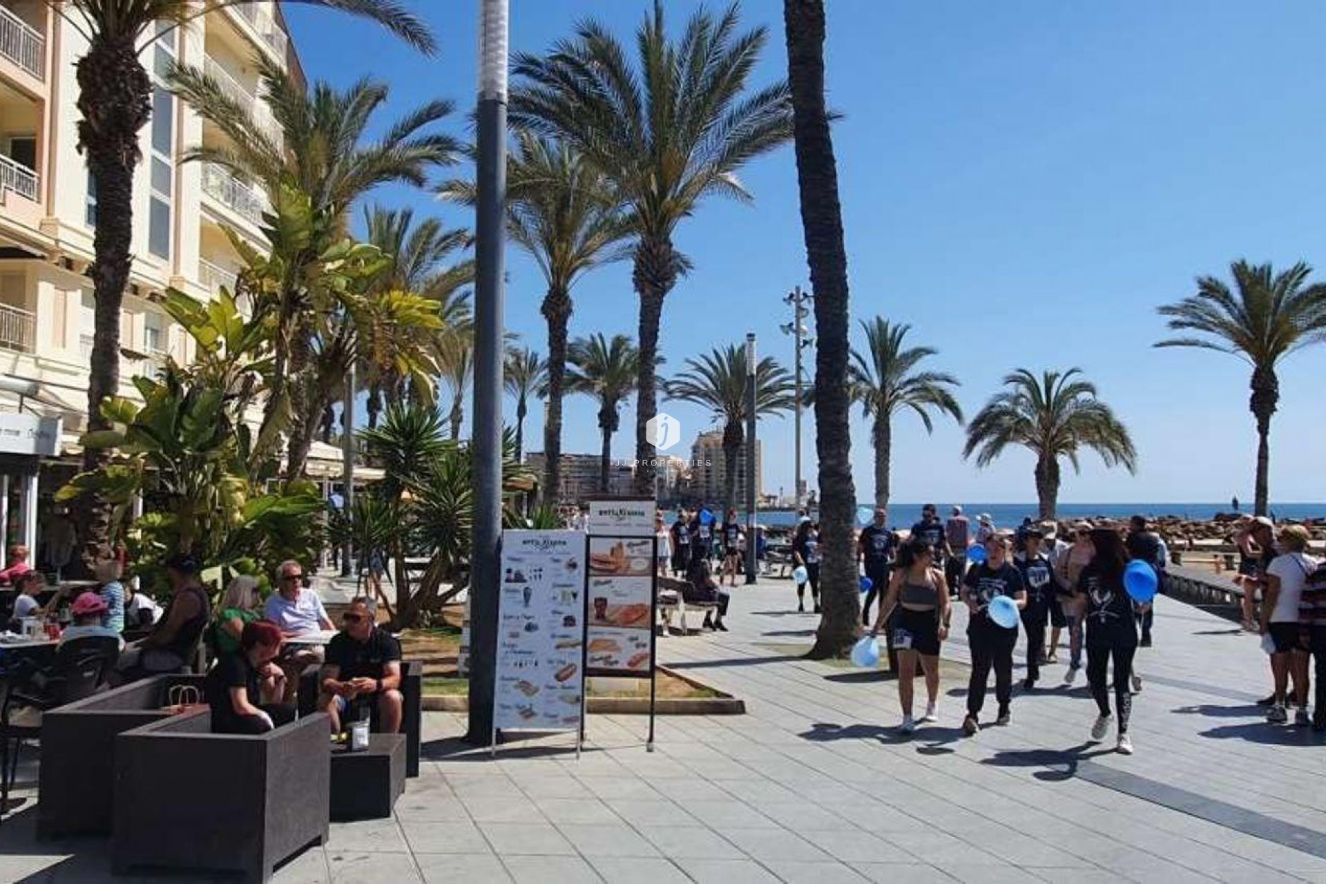 D'occasion - Appartement -
Torrevieja - Playa de los Locos