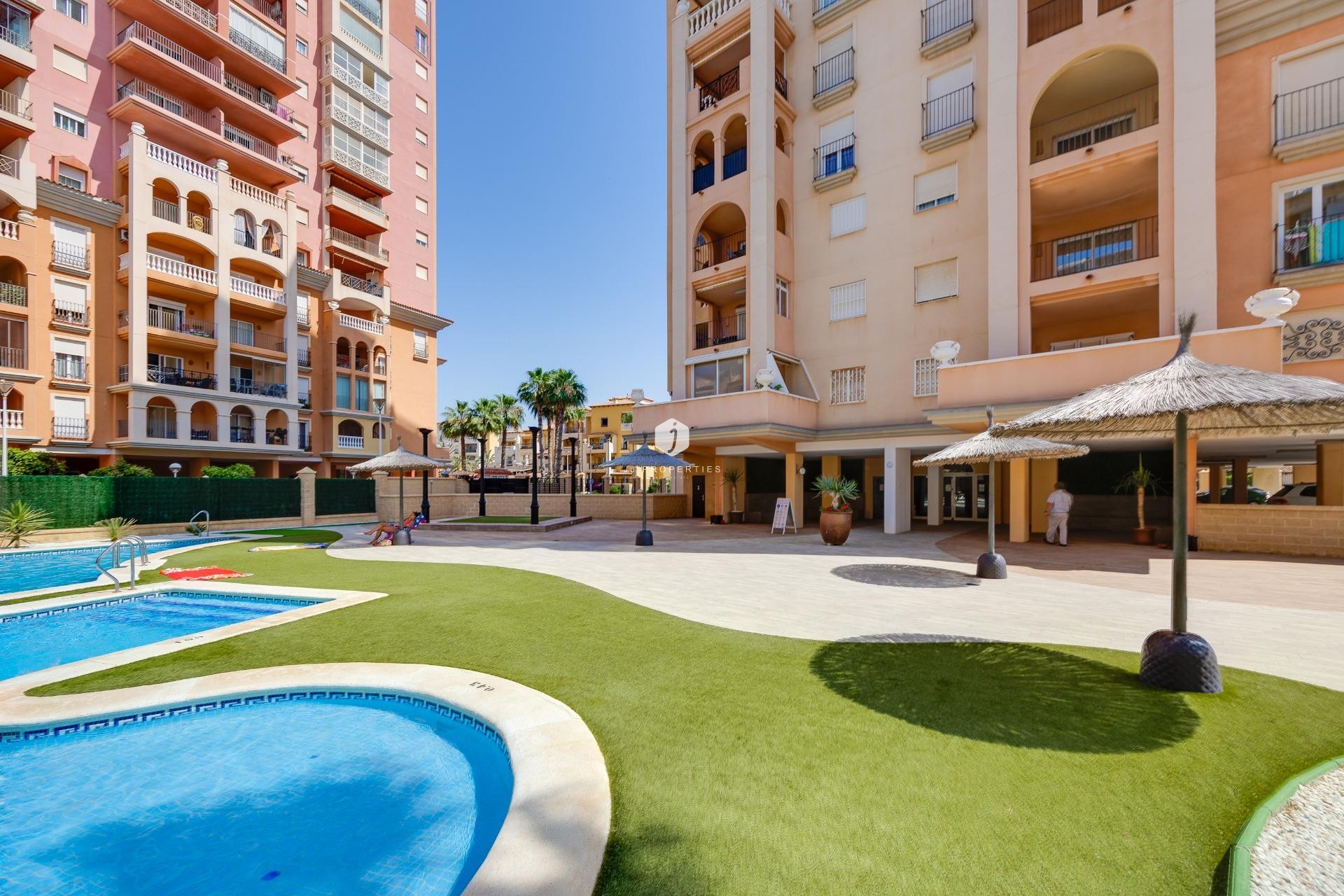 D'occasion - Appartement -
Torrevieja - Playa de los Locos