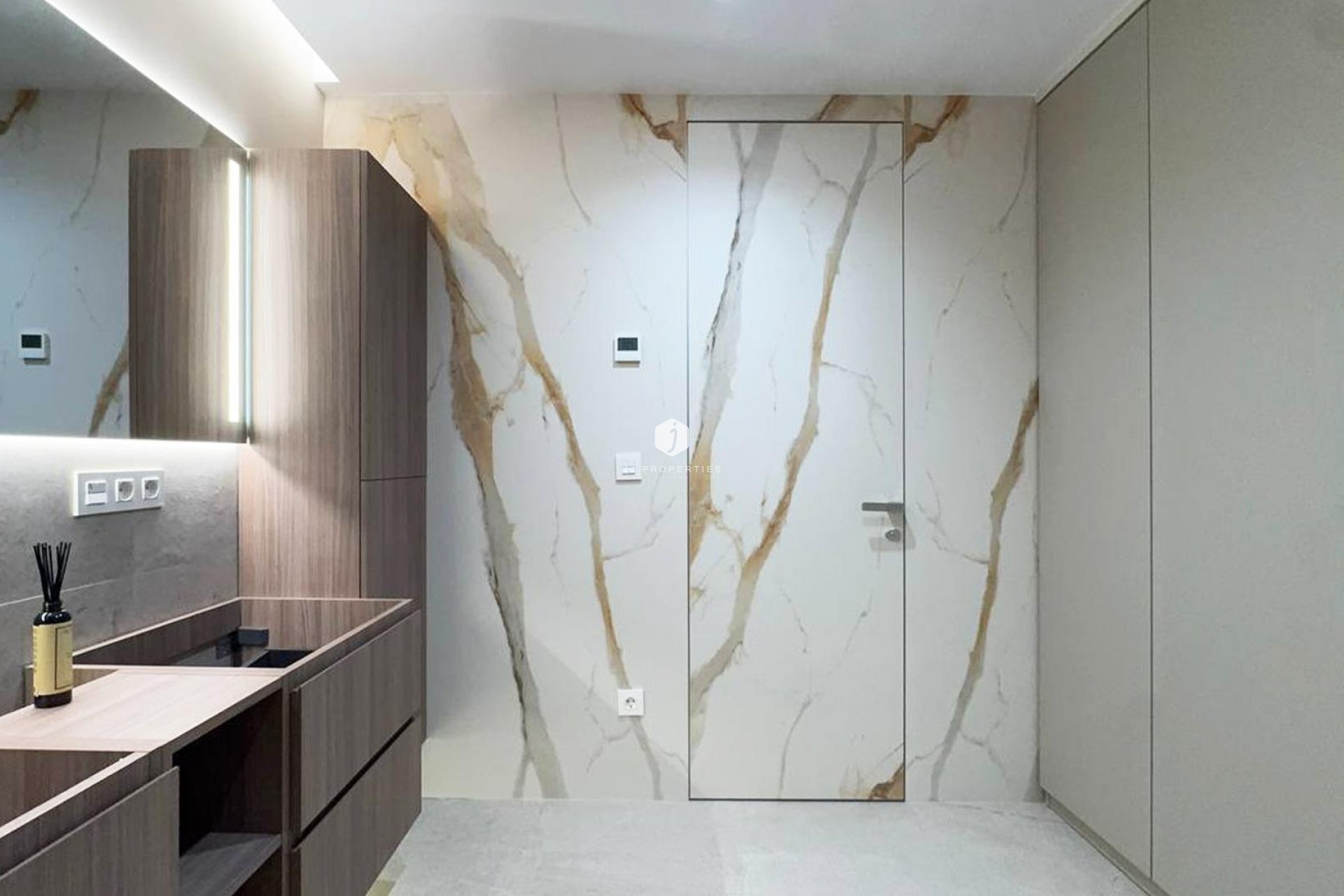 D'occasion - Appartement -
Torrevieja - Playa de los Locos