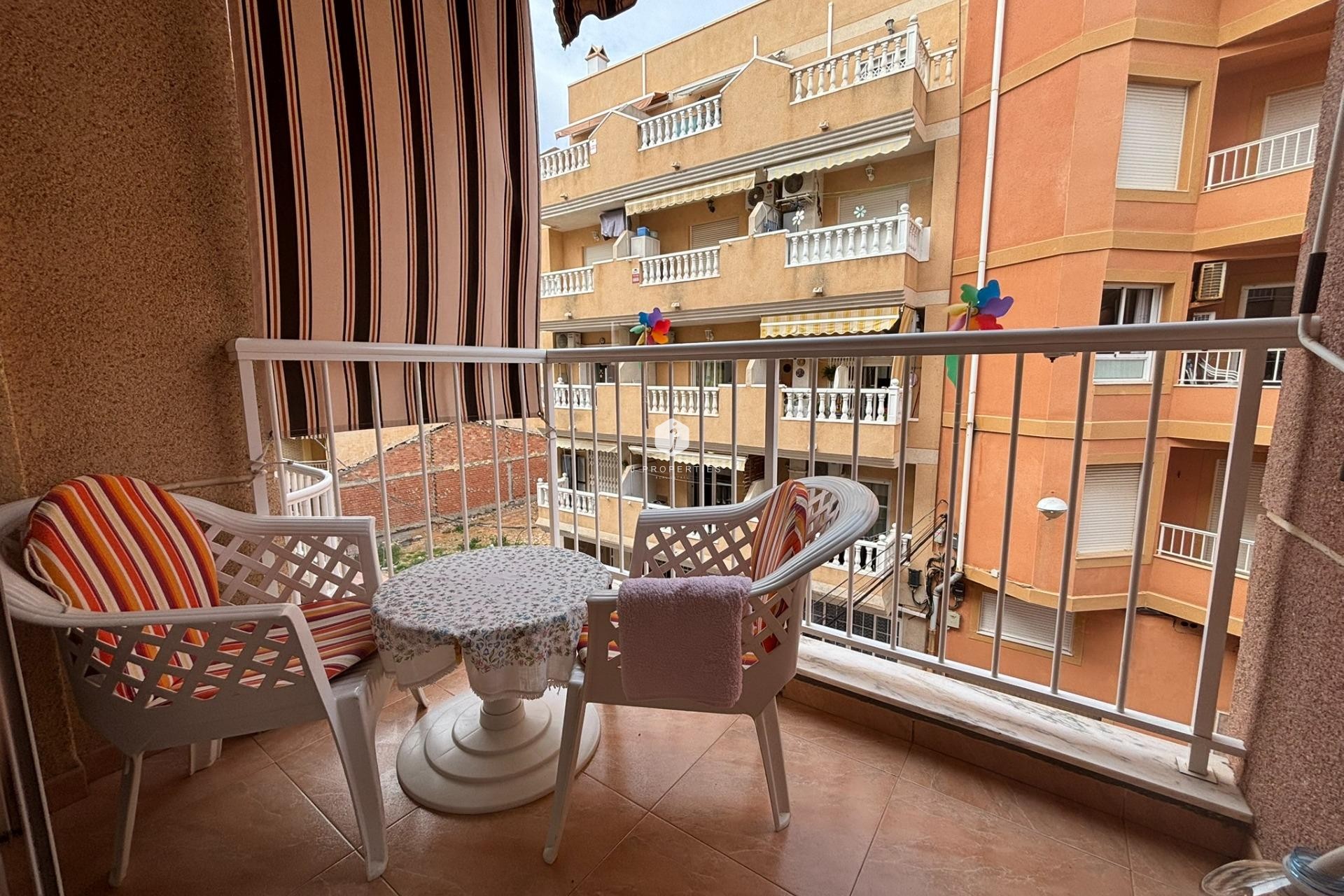 D'occasion - Appartement -
Torrevieja - Playa de los Locos