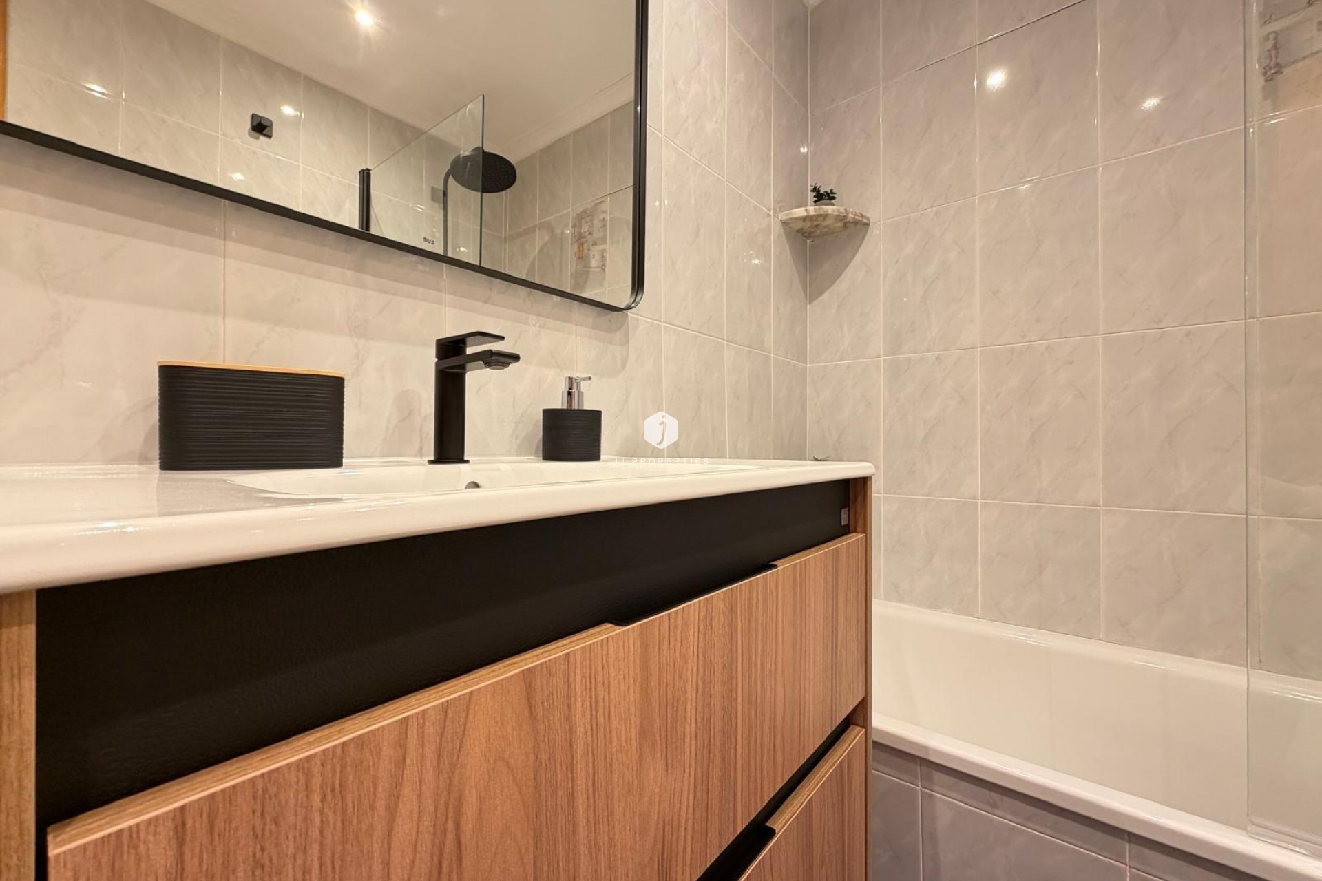 D'occasion - Appartement -
Torrevieja - Playa de los Locos
