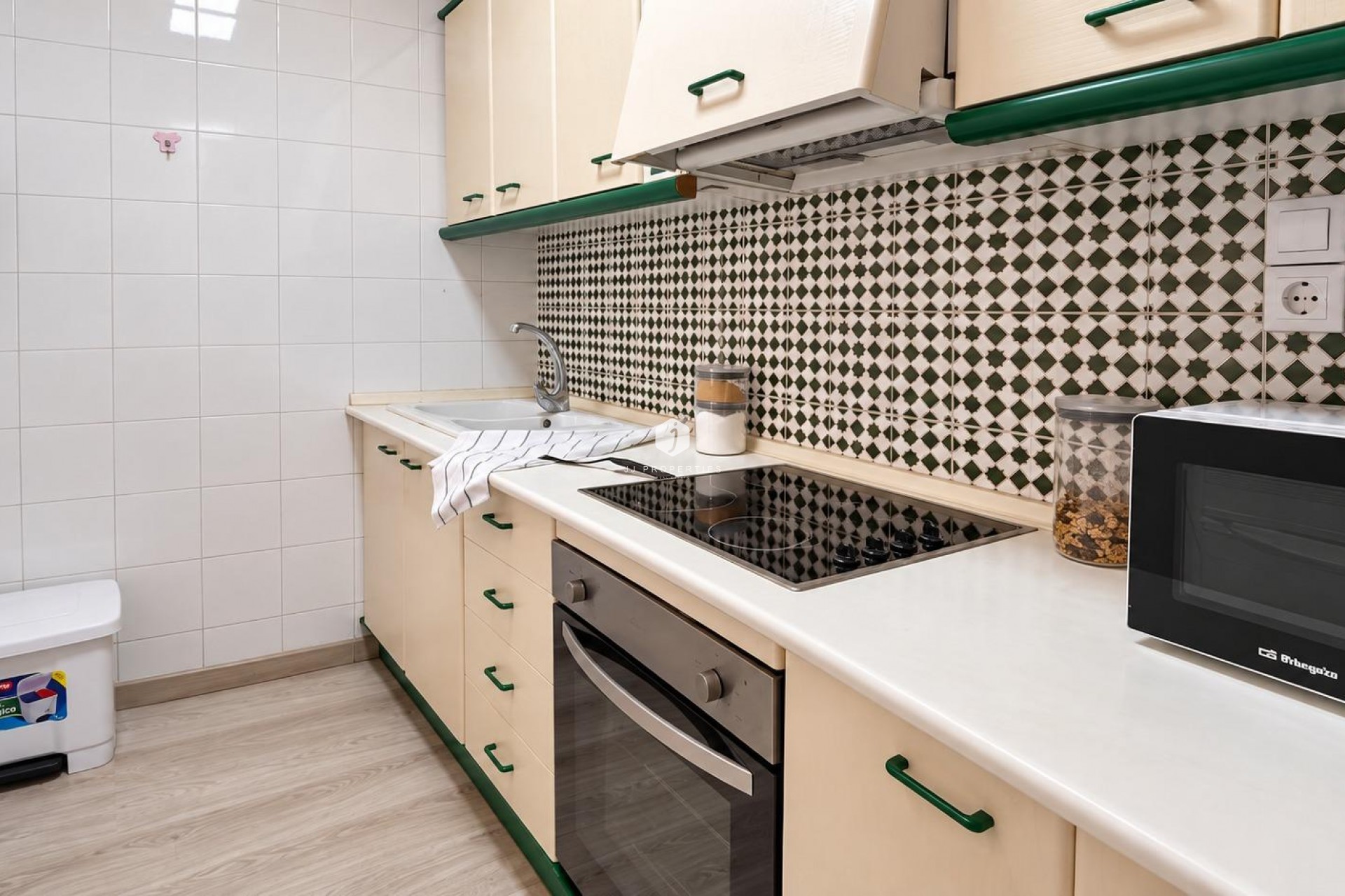 D'occasion - Appartement -
Torrevieja - Playa de los Locos