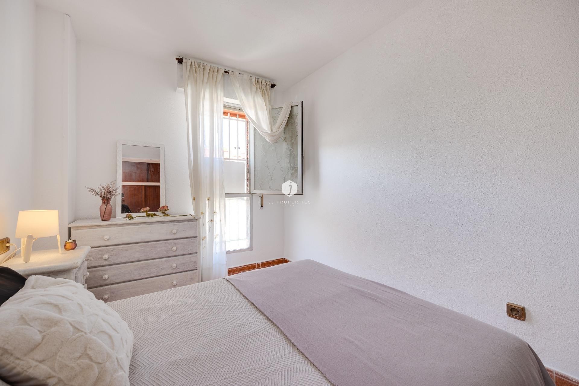 D'occasion - Appartement -
Torrevieja - Playa de los Naufragos