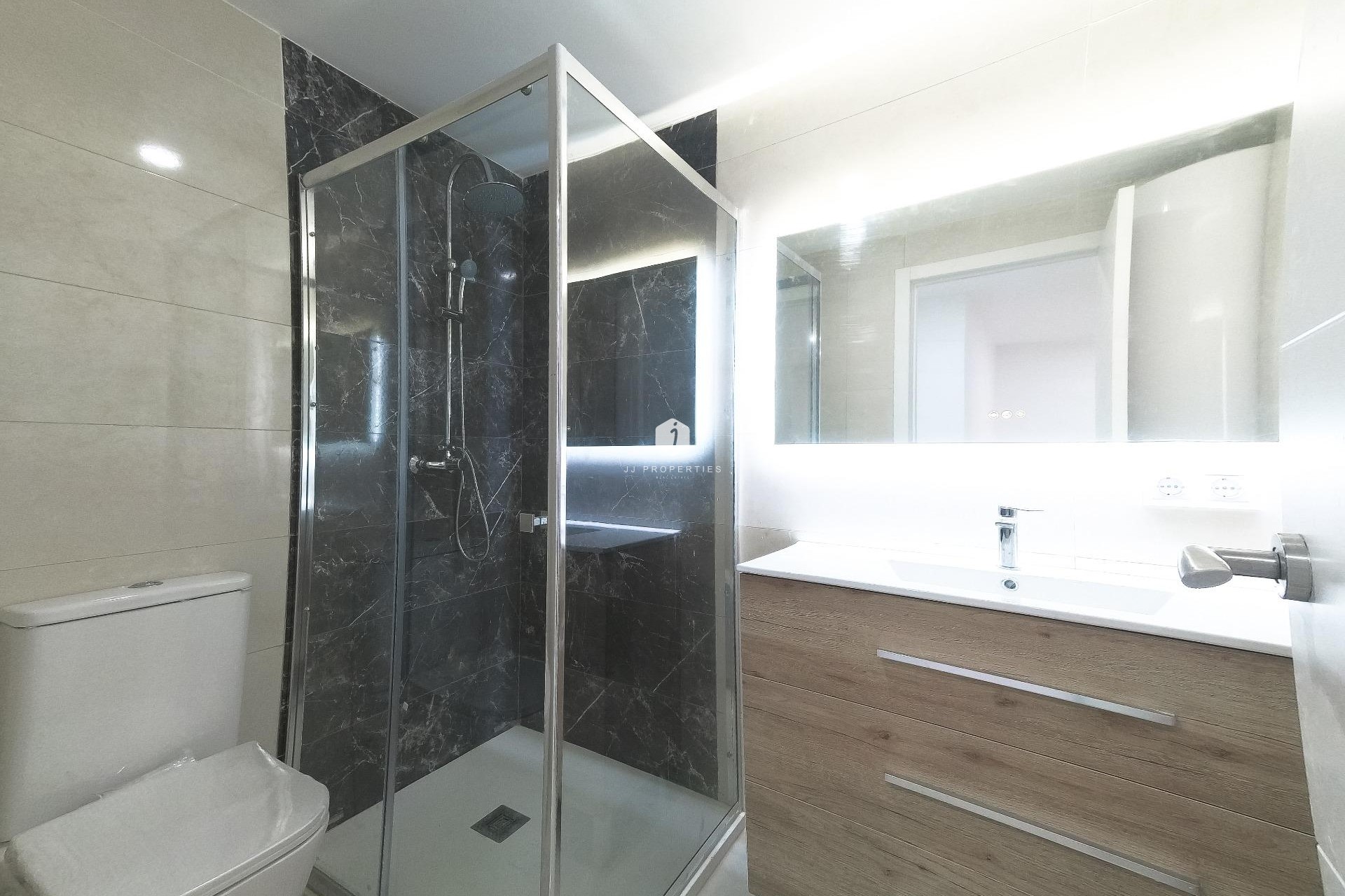 D'occasion - Appartement -
Torrevieja - Playa de los Naufragos