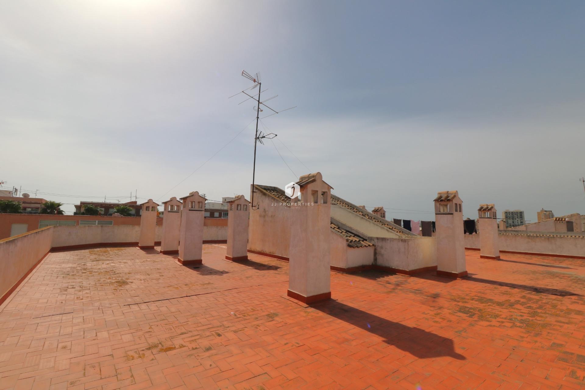 D'occasion - Appartement -
Torrevieja - Playa de los Naufragos