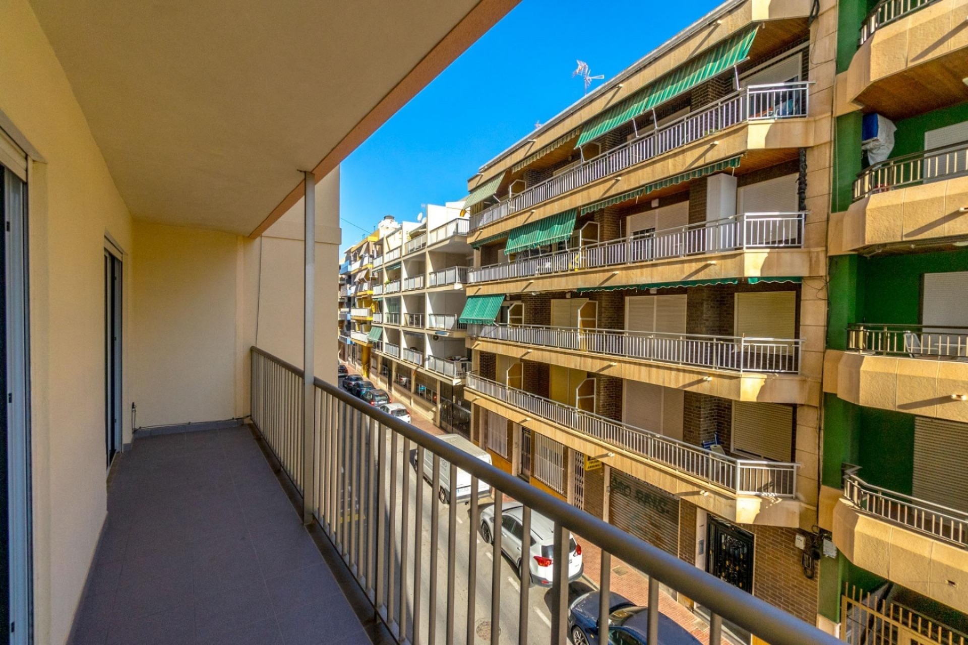 D'occasion - Appartement -
Torrevieja - Playa del cura