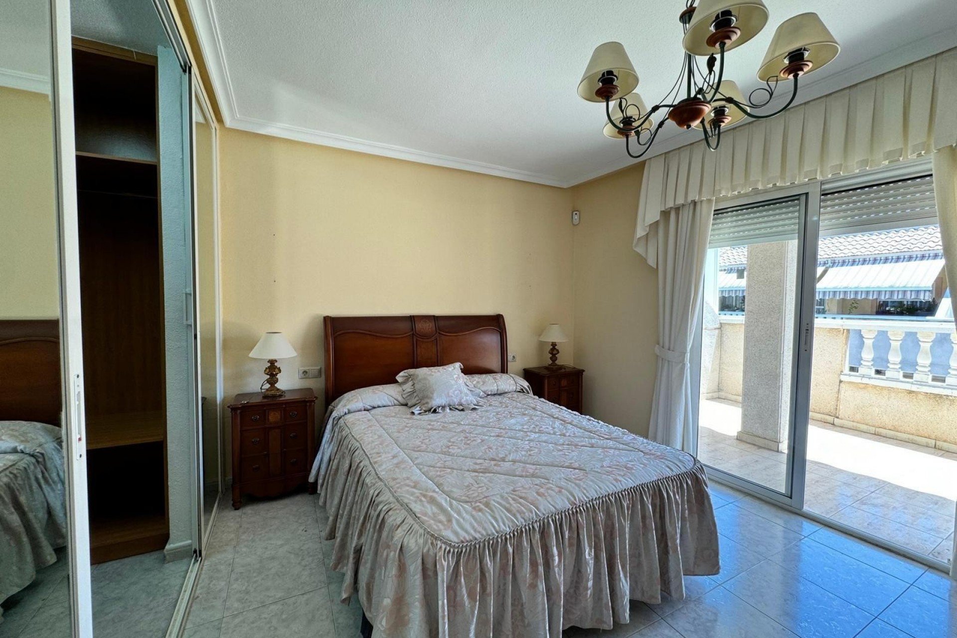 D'occasion - Appartement -
Torrevieja - Playa del cura