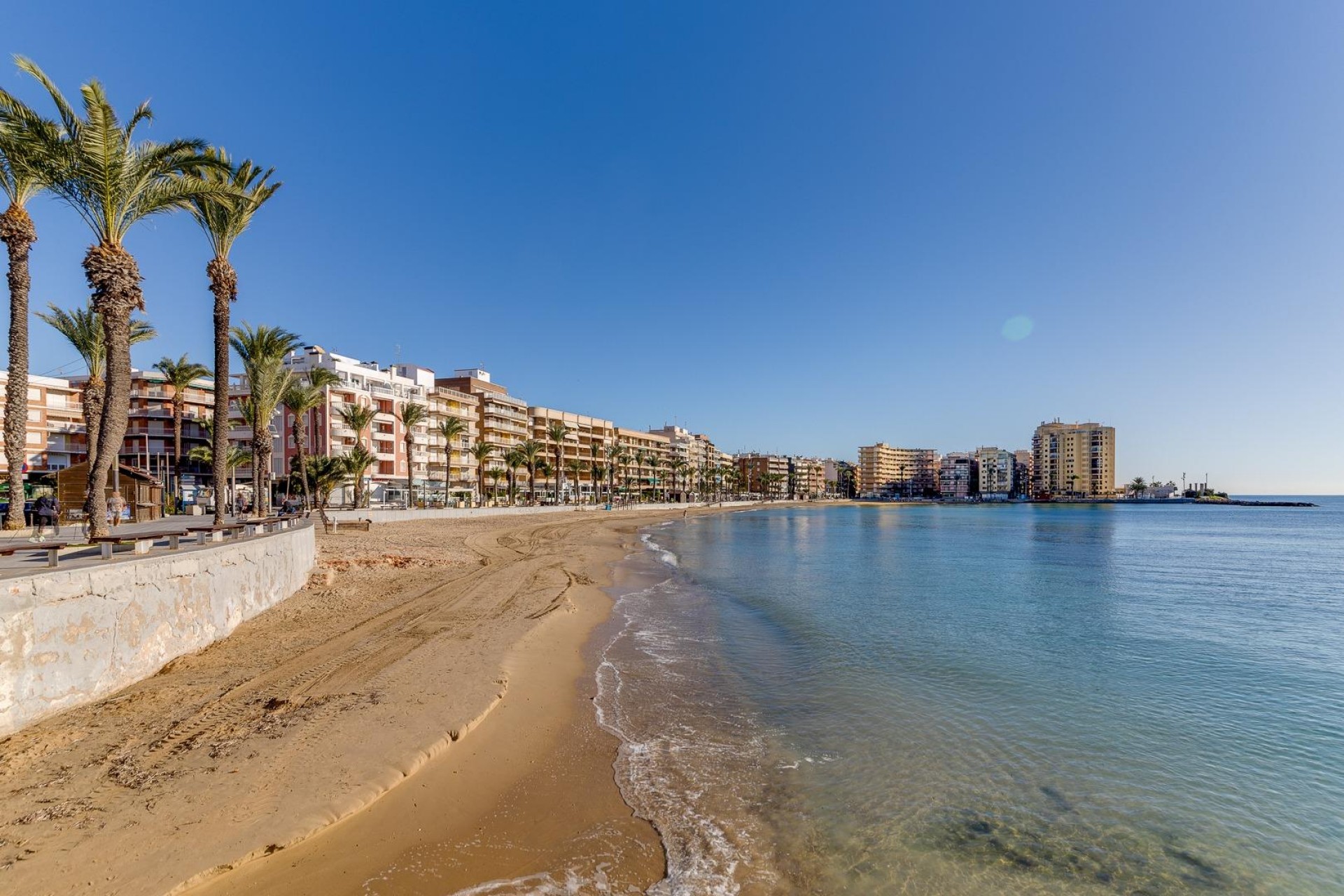 D'occasion - Appartement -
Torrevieja - Playa del Cura