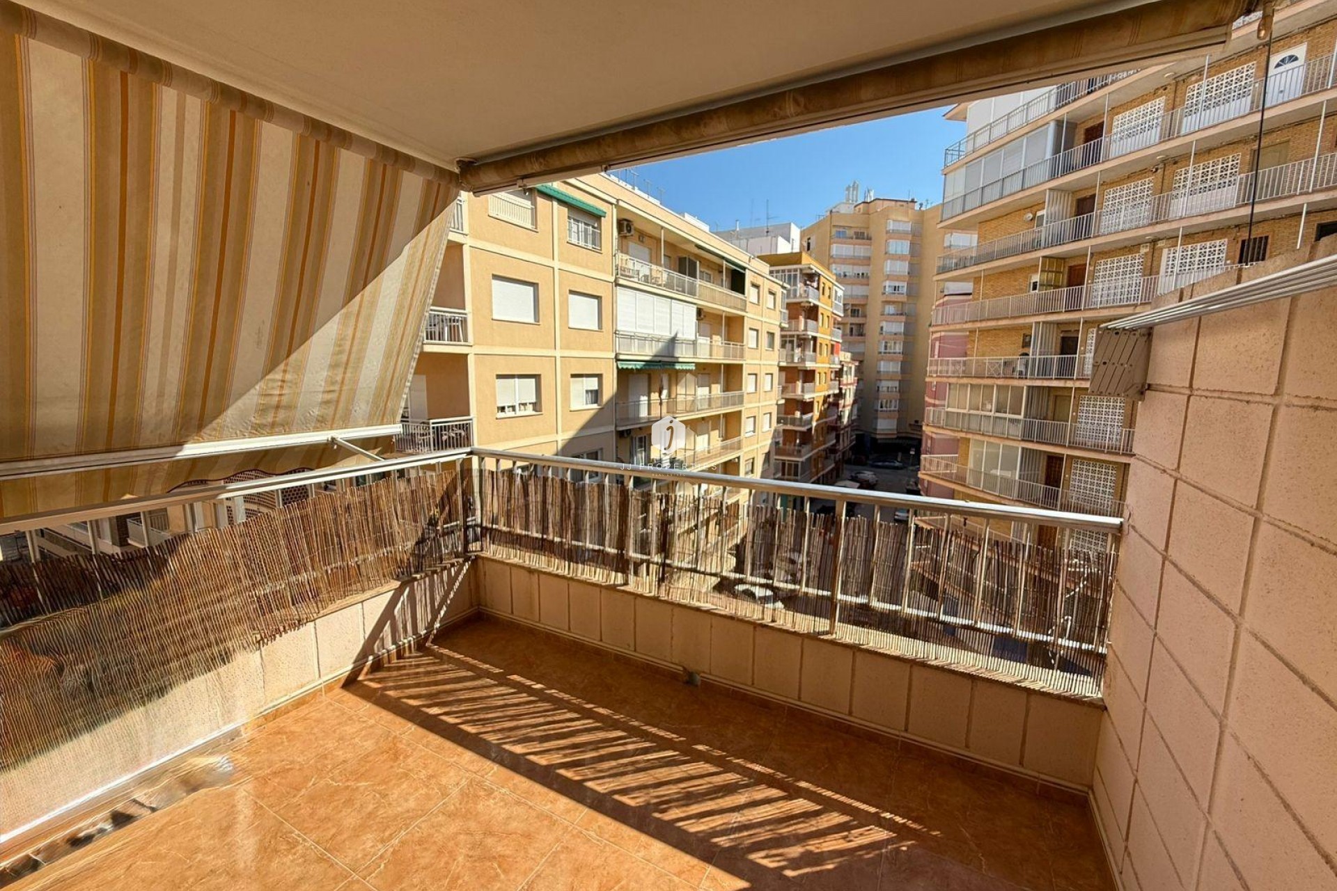 D'occasion - Appartement -
Torrevieja - Playa del Cura