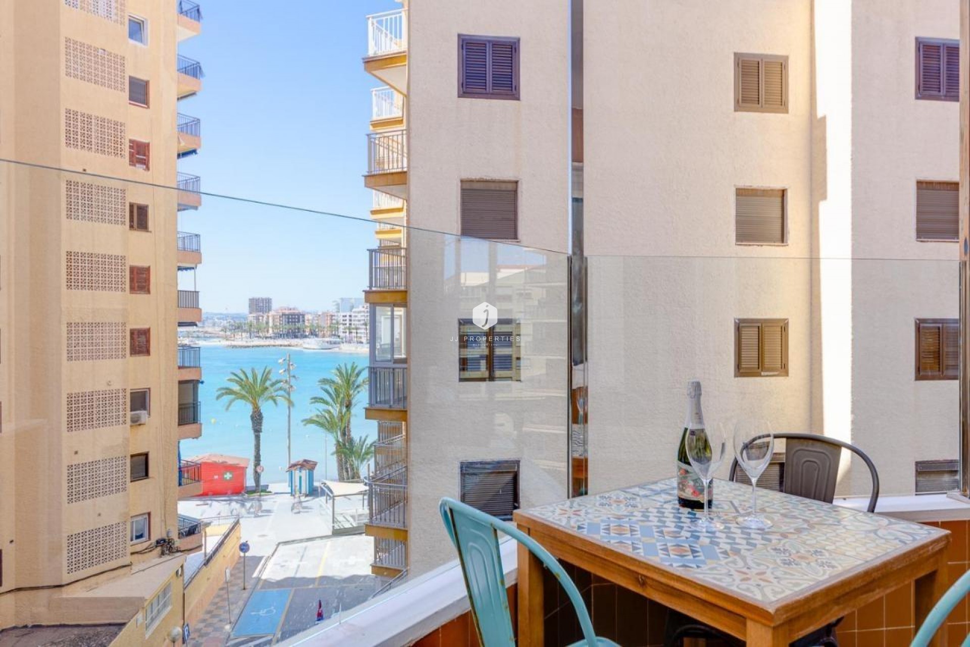 D'occasion - Appartement -
Torrevieja - Playa del Cura