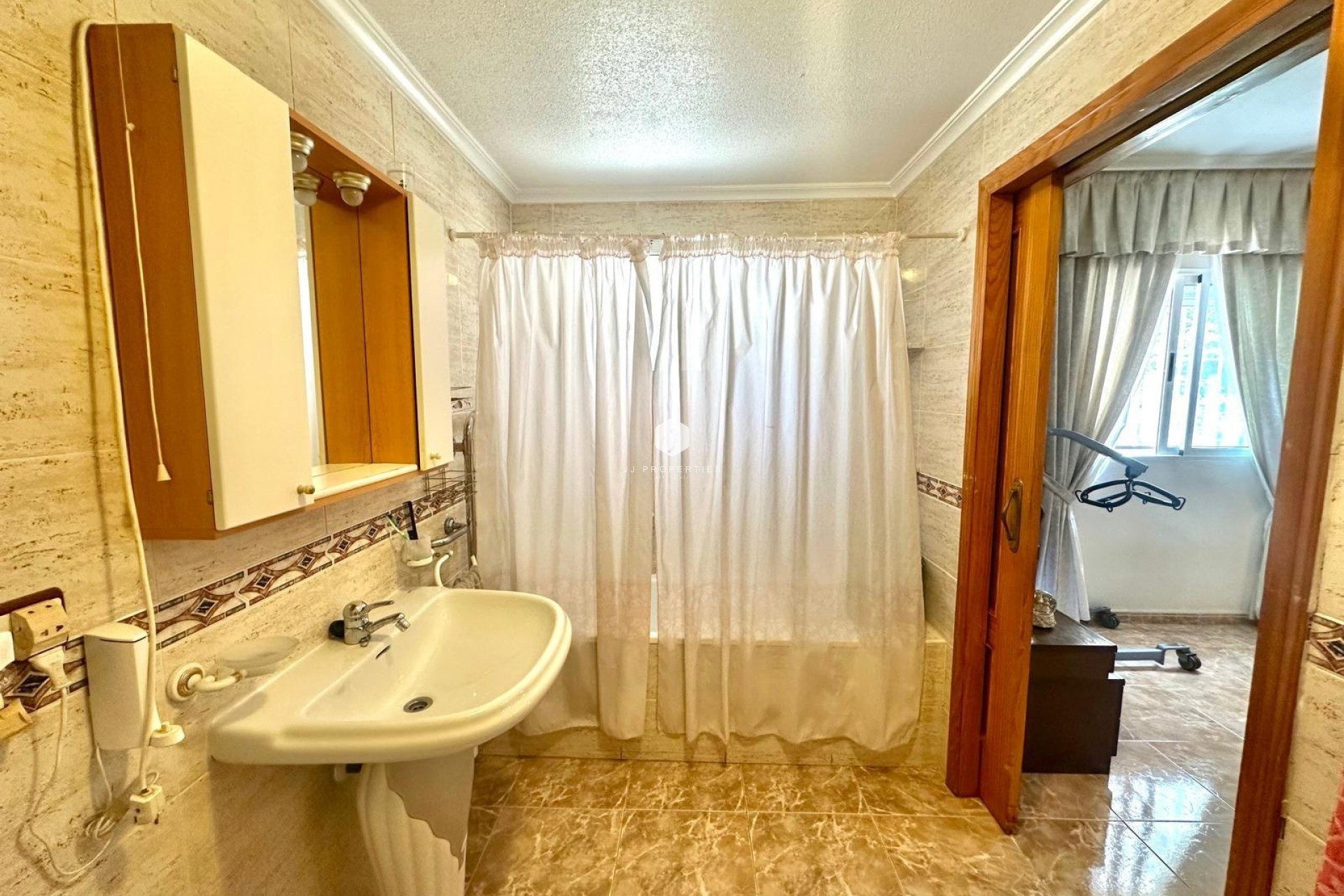 D'occasion - Appartement -
Torrevieja - Playa del Cura