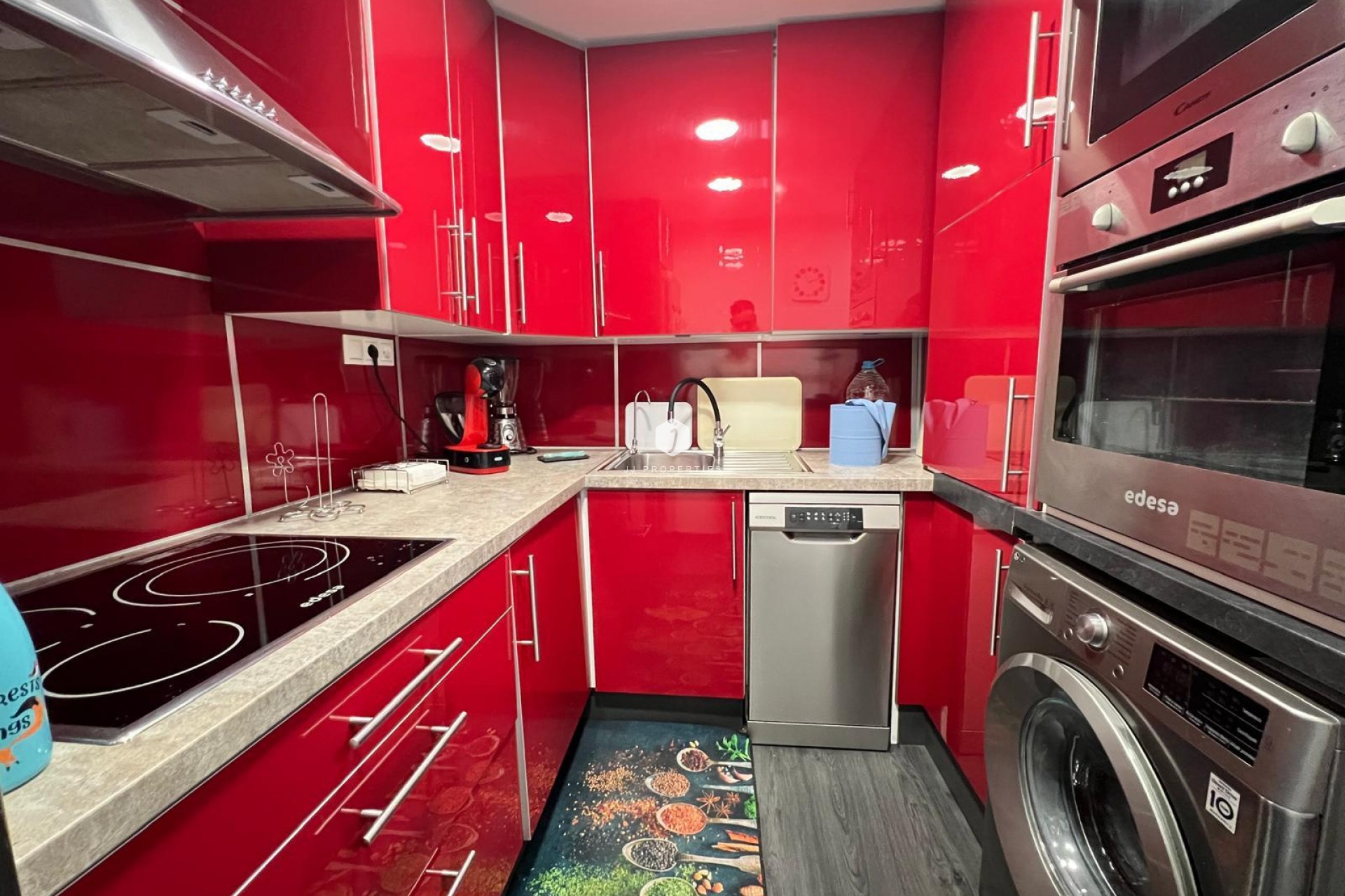 D'occasion - Appartement -
Torrevieja - Playa del Cura