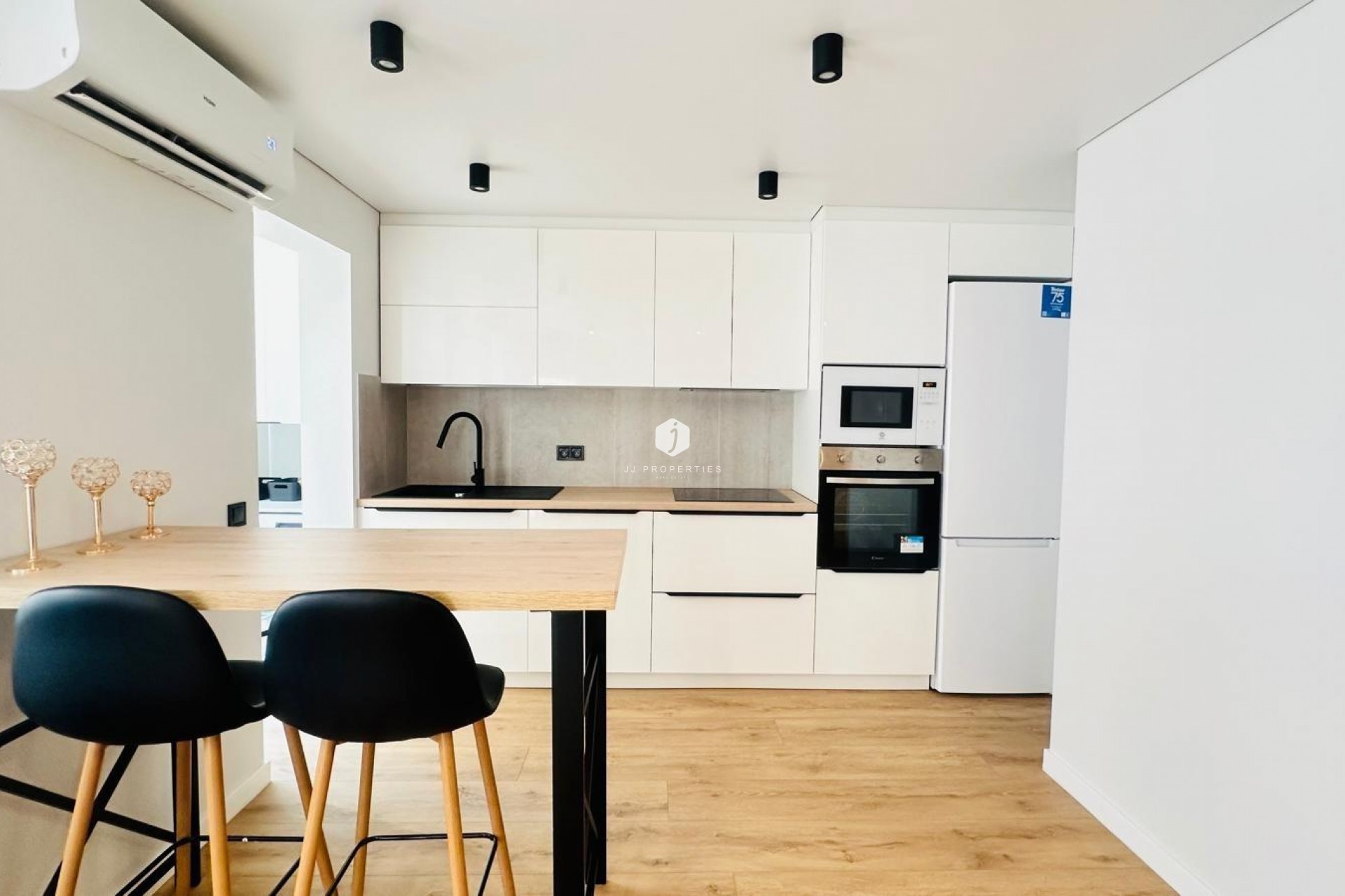 D'occasion - Appartement -
Torrevieja - Playa del Cura