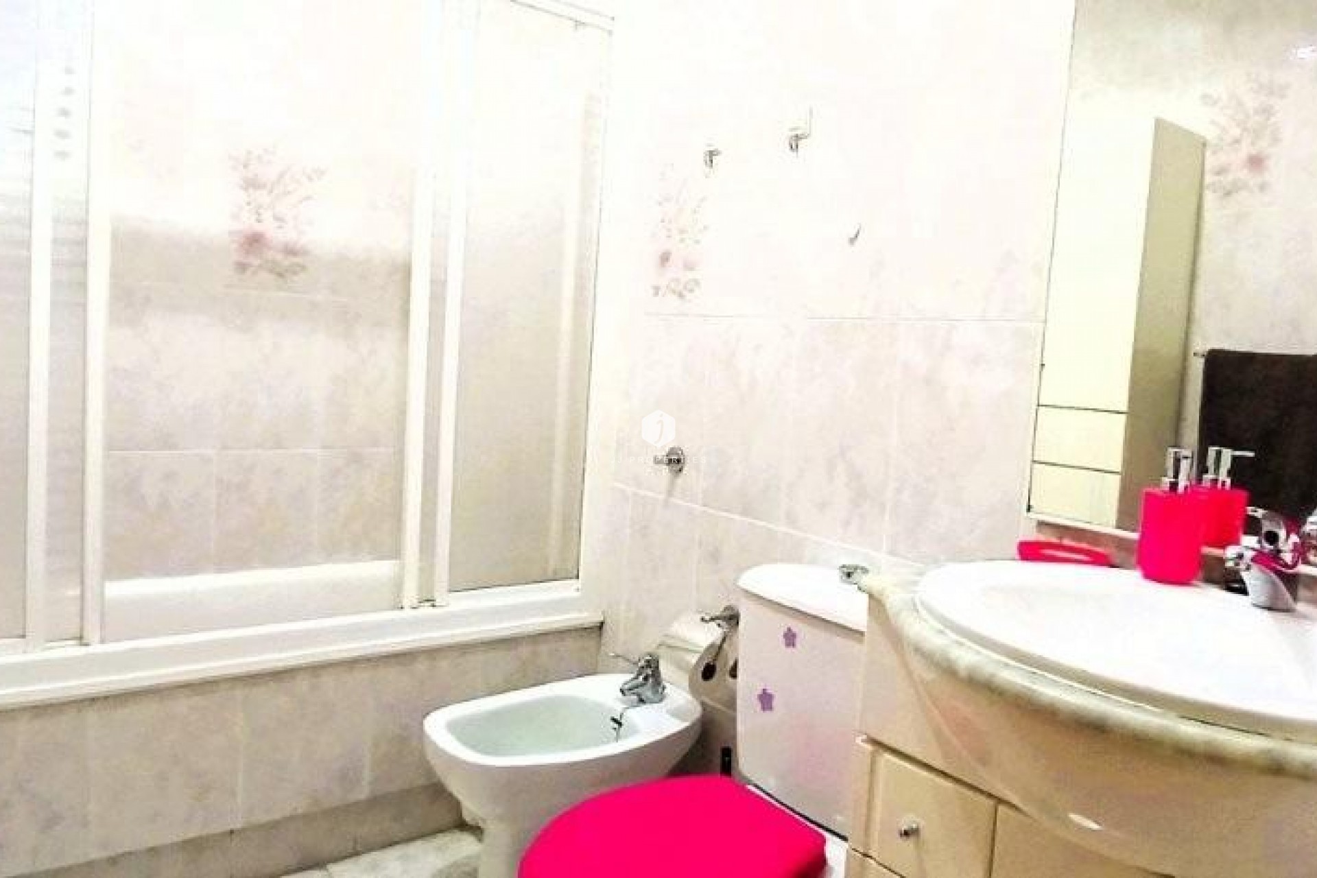 D'occasion - Appartement -
Torrevieja - Playa del Cura