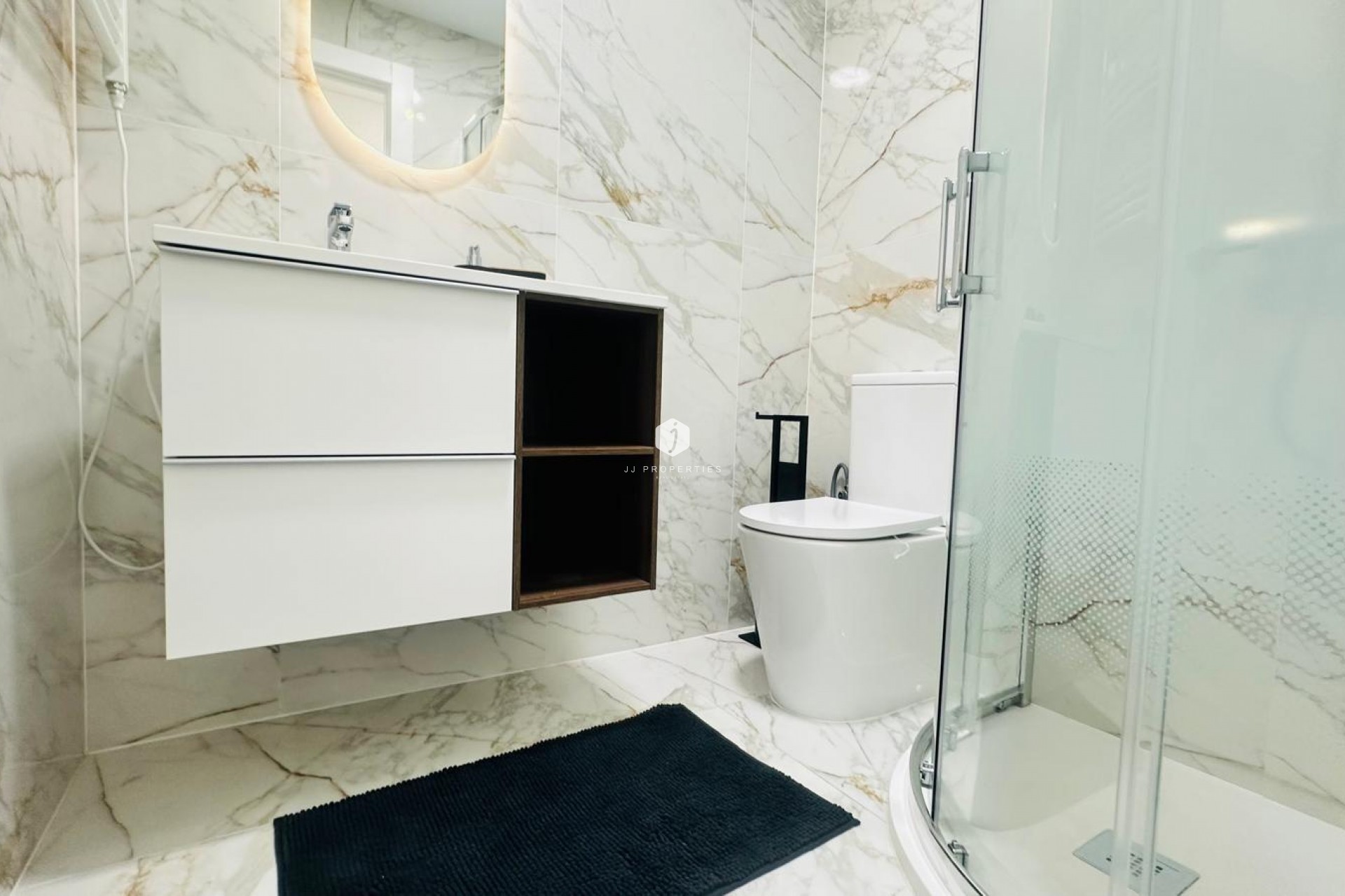 D'occasion - Appartement -
Torrevieja - Playa del Cura