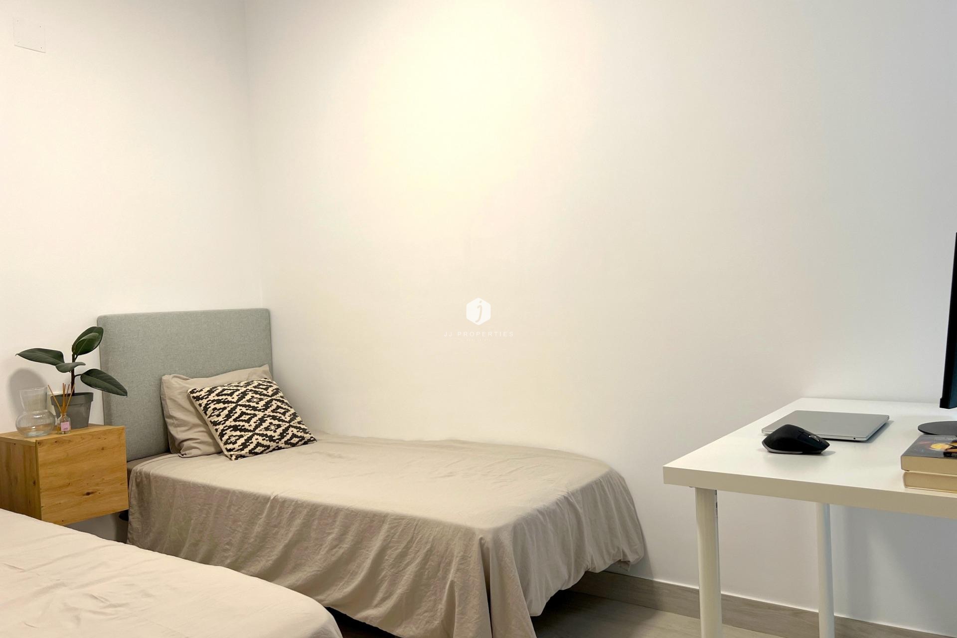 D'occasion - Appartement -
Torrevieja - Playa del Cura