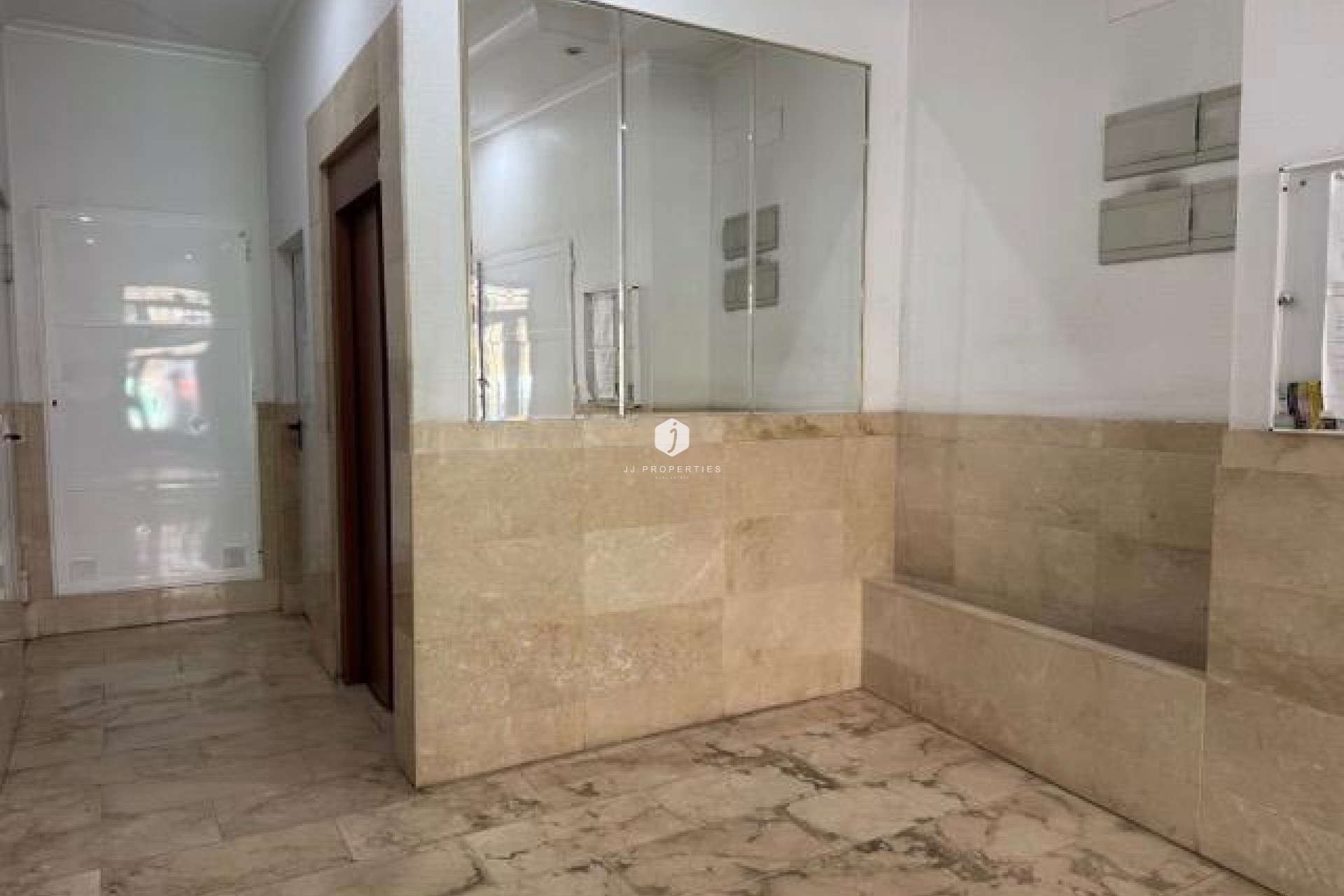 D'occasion - Appartement -
Torrevieja - Playa del Cura