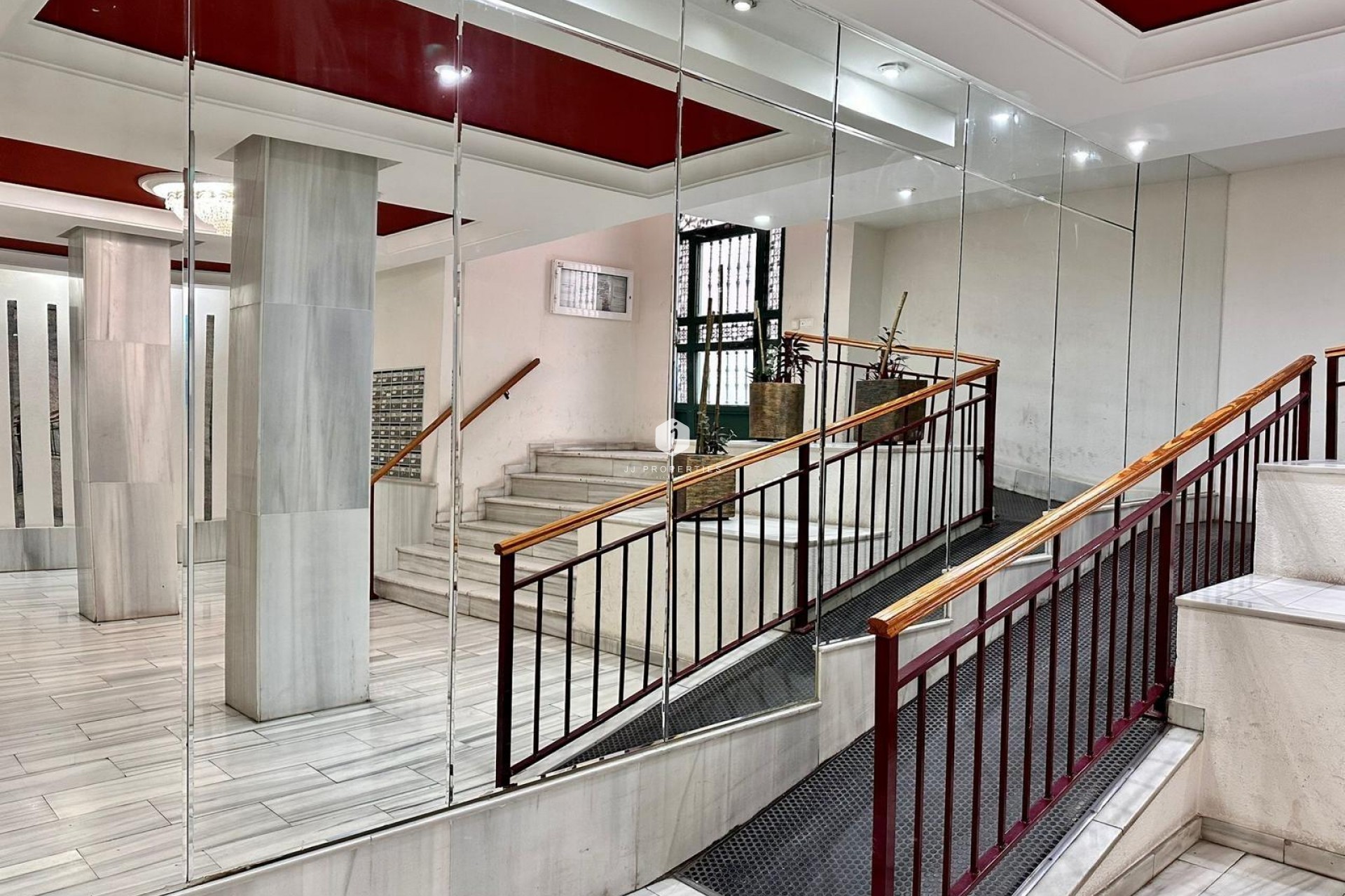 D'occasion - Appartement -
Torrevieja - Playa del Cura